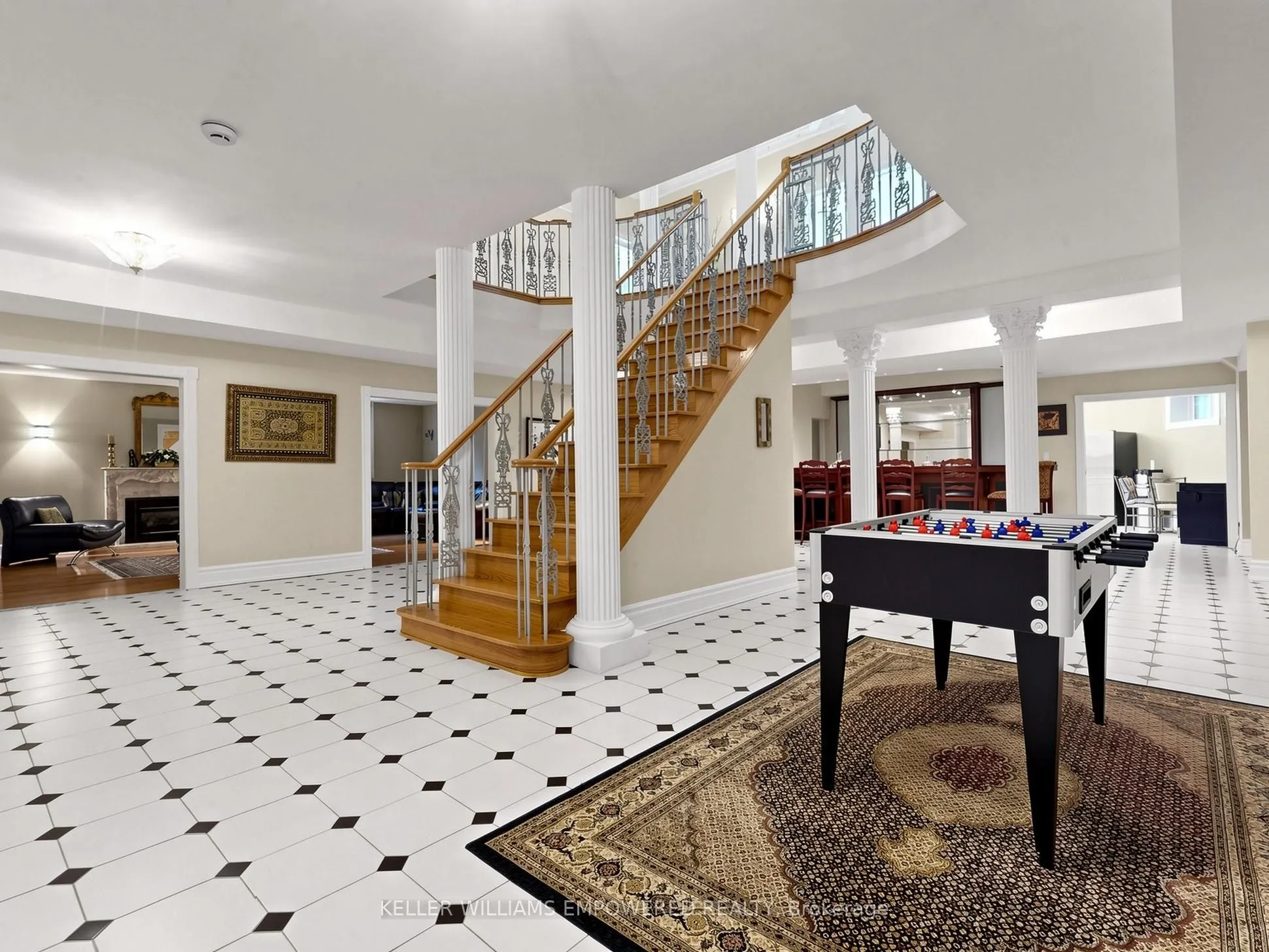 7 Deer Run Court