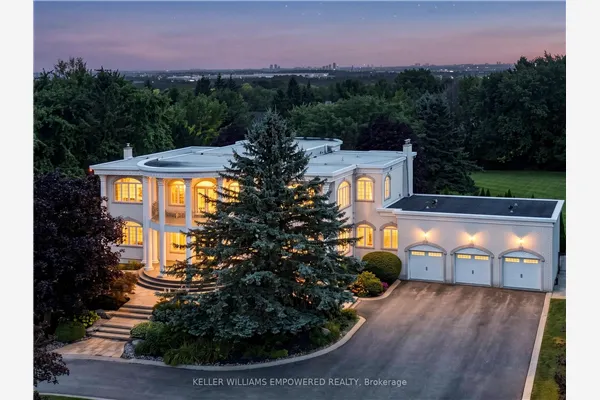 7 Deer Run Court
