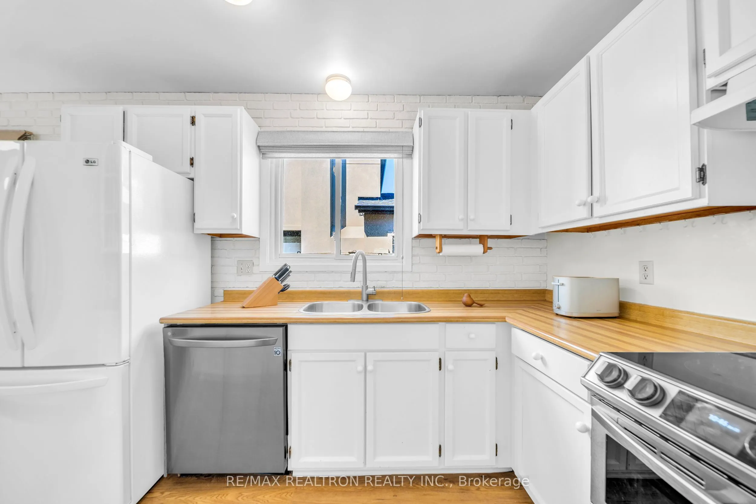 199 Weldrick Road W