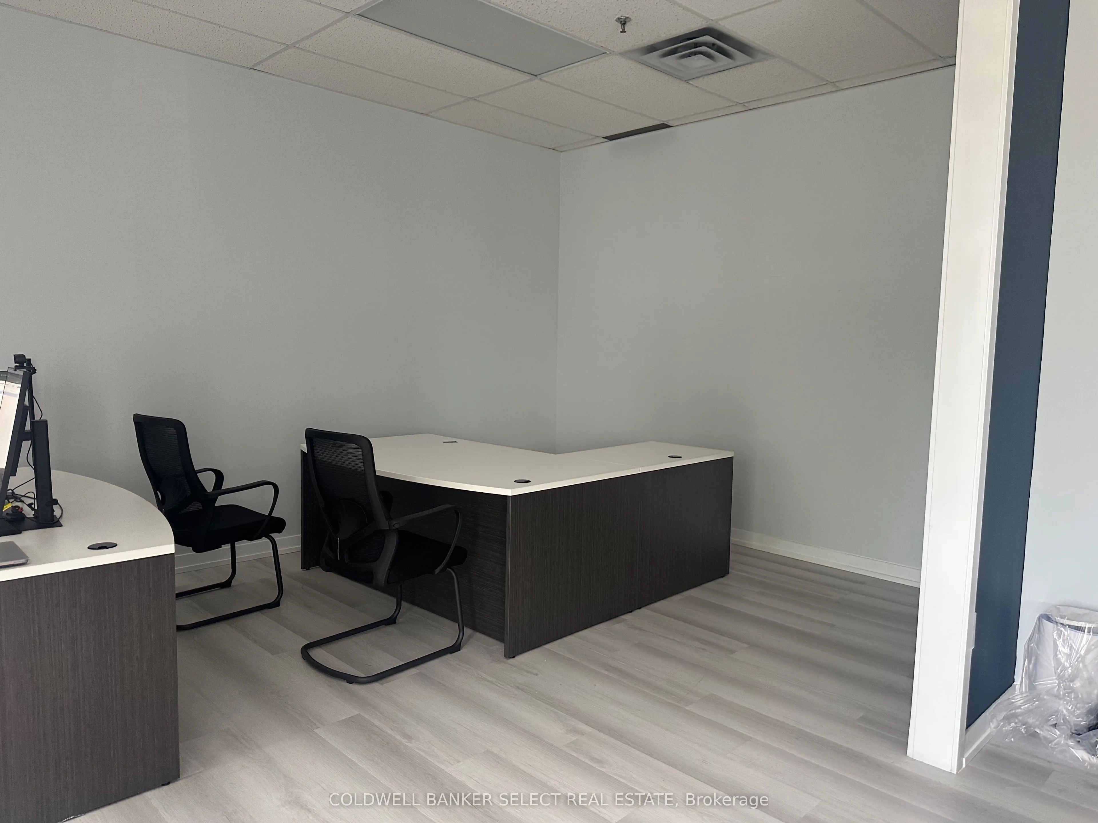 8111 Jane Street #4, Main Floor
