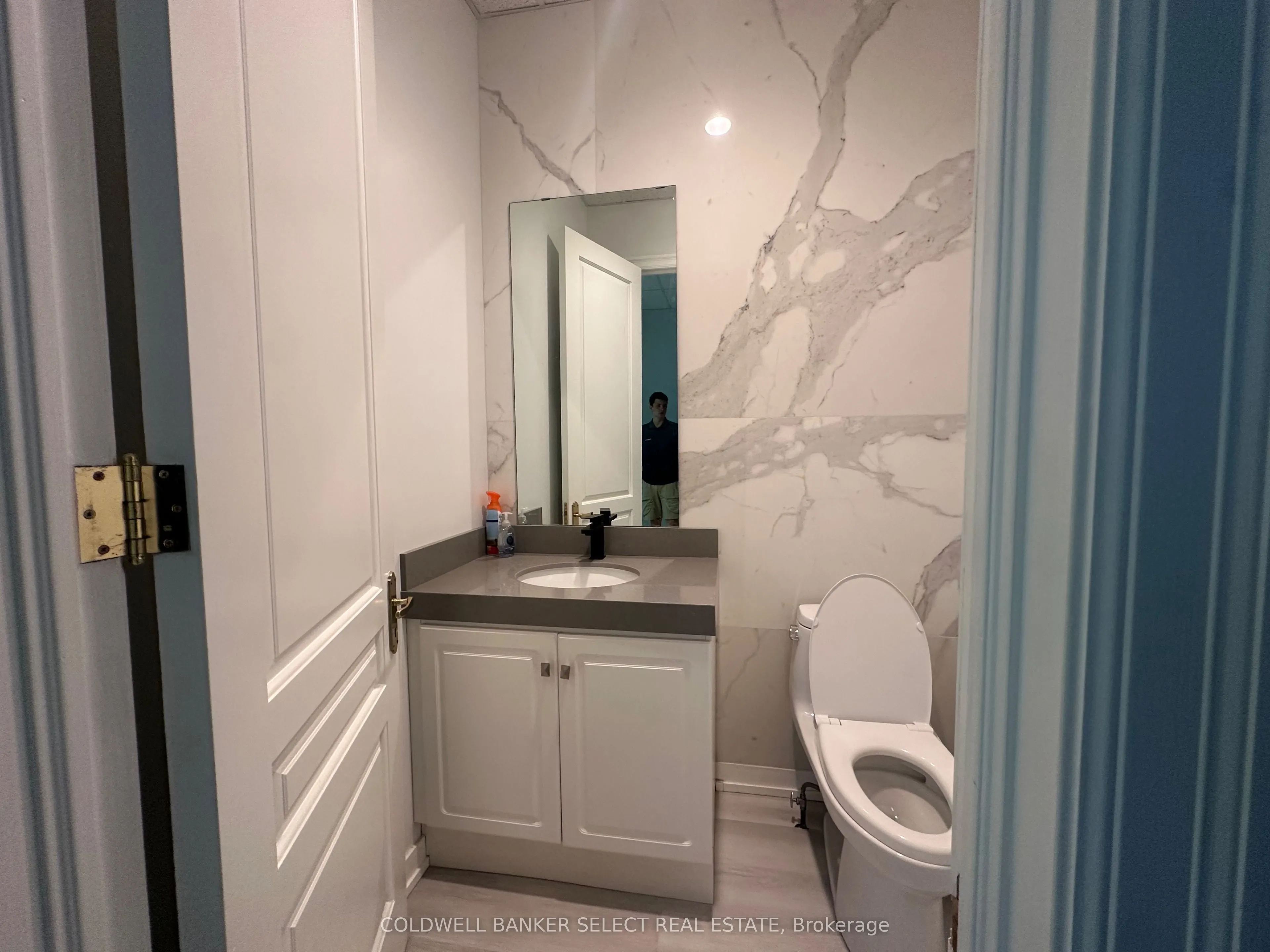 8111 Jane Street #4, Main Floor