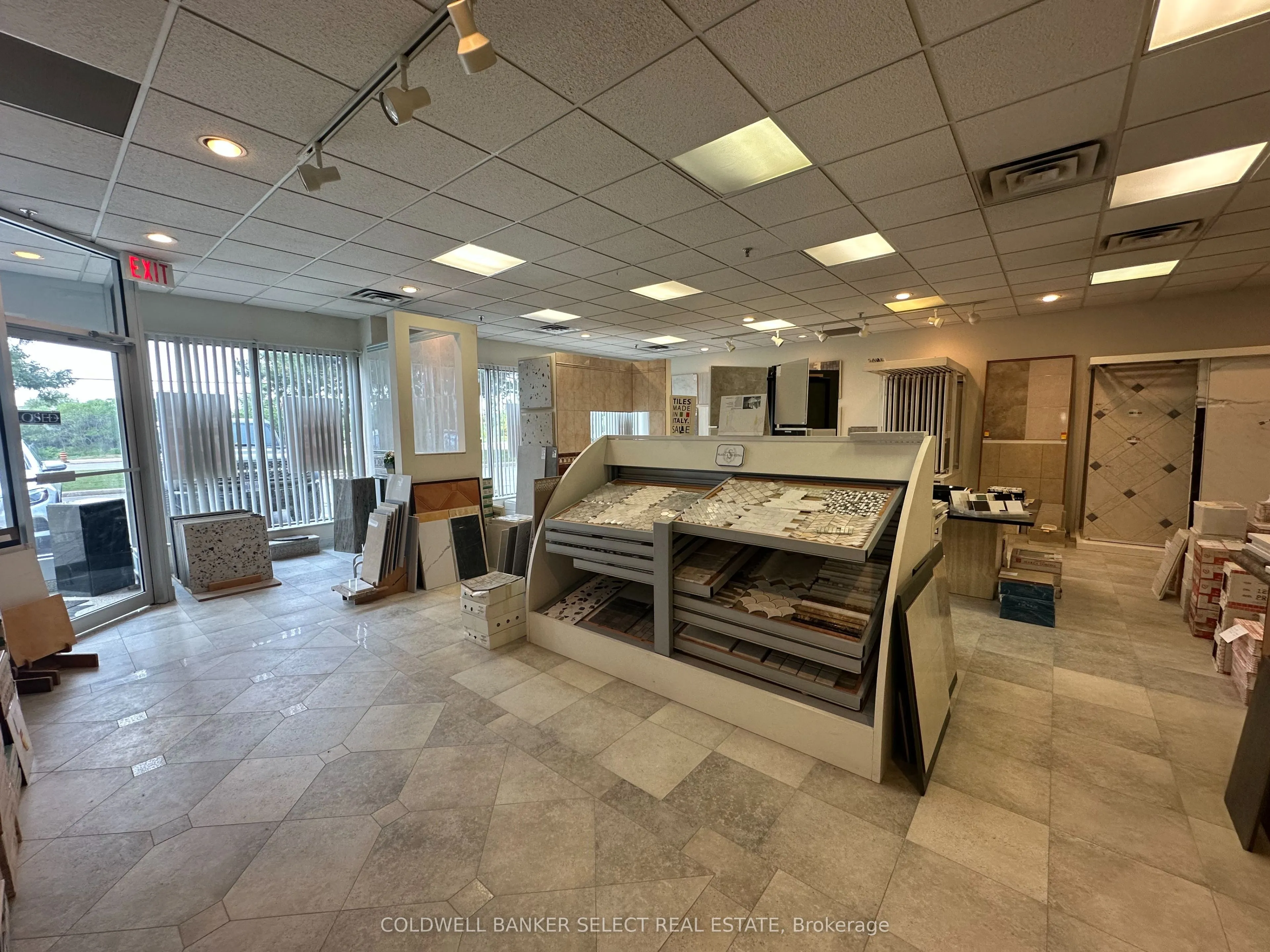 8111 Jane Street #4, Main Floor
