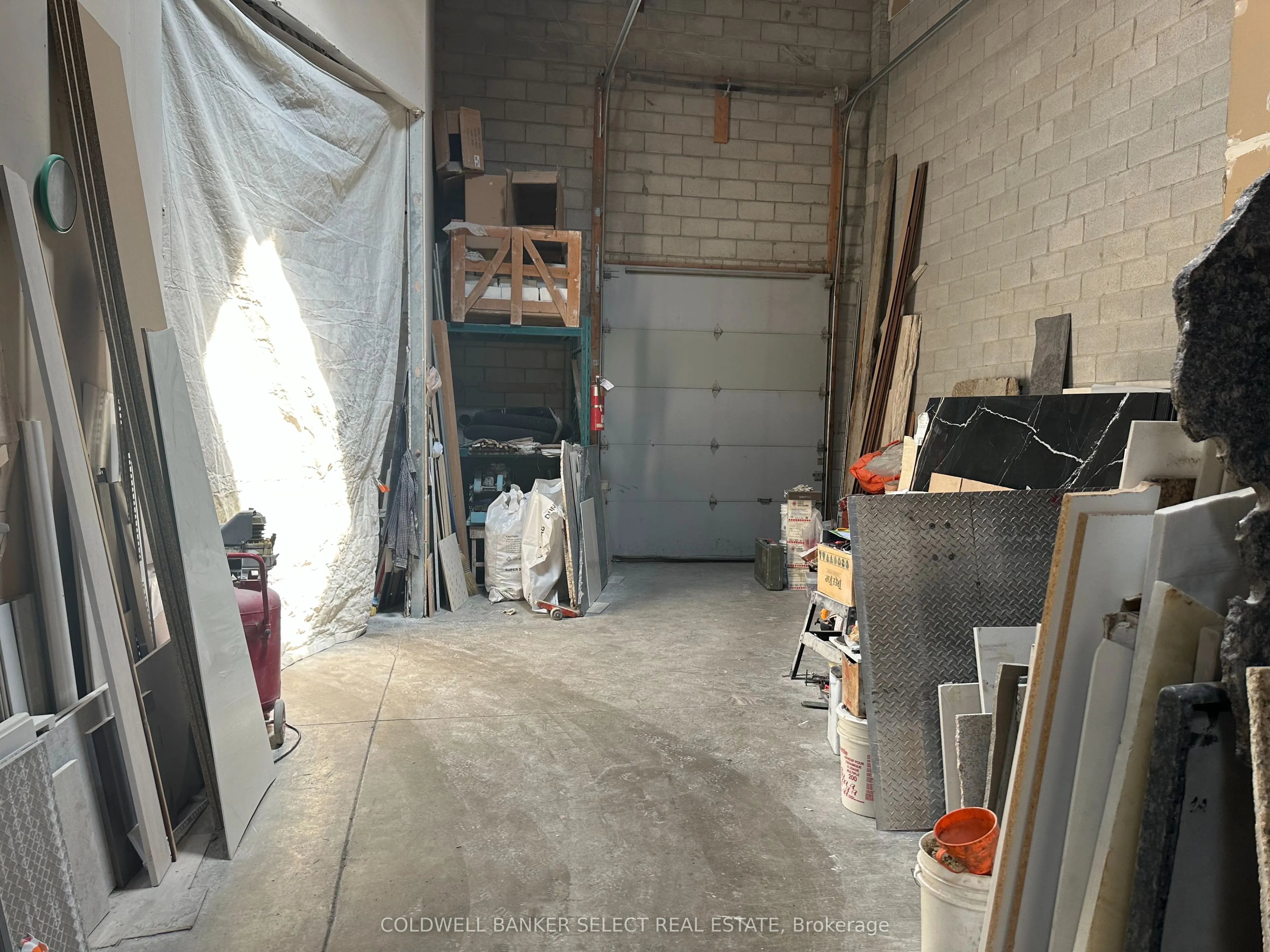 8111 Jane Street #4, Main Floor