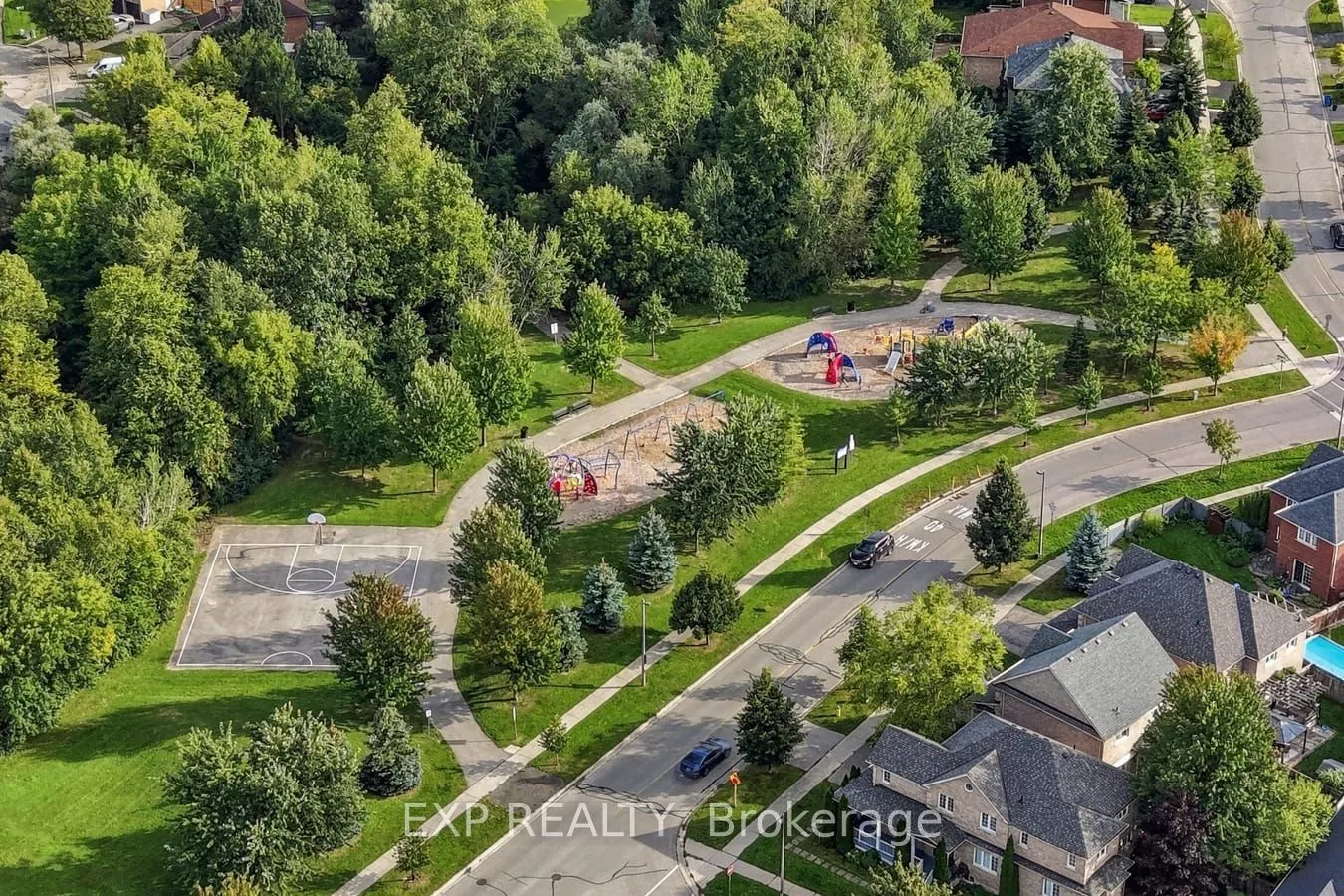 36 Saltzburg Crescent