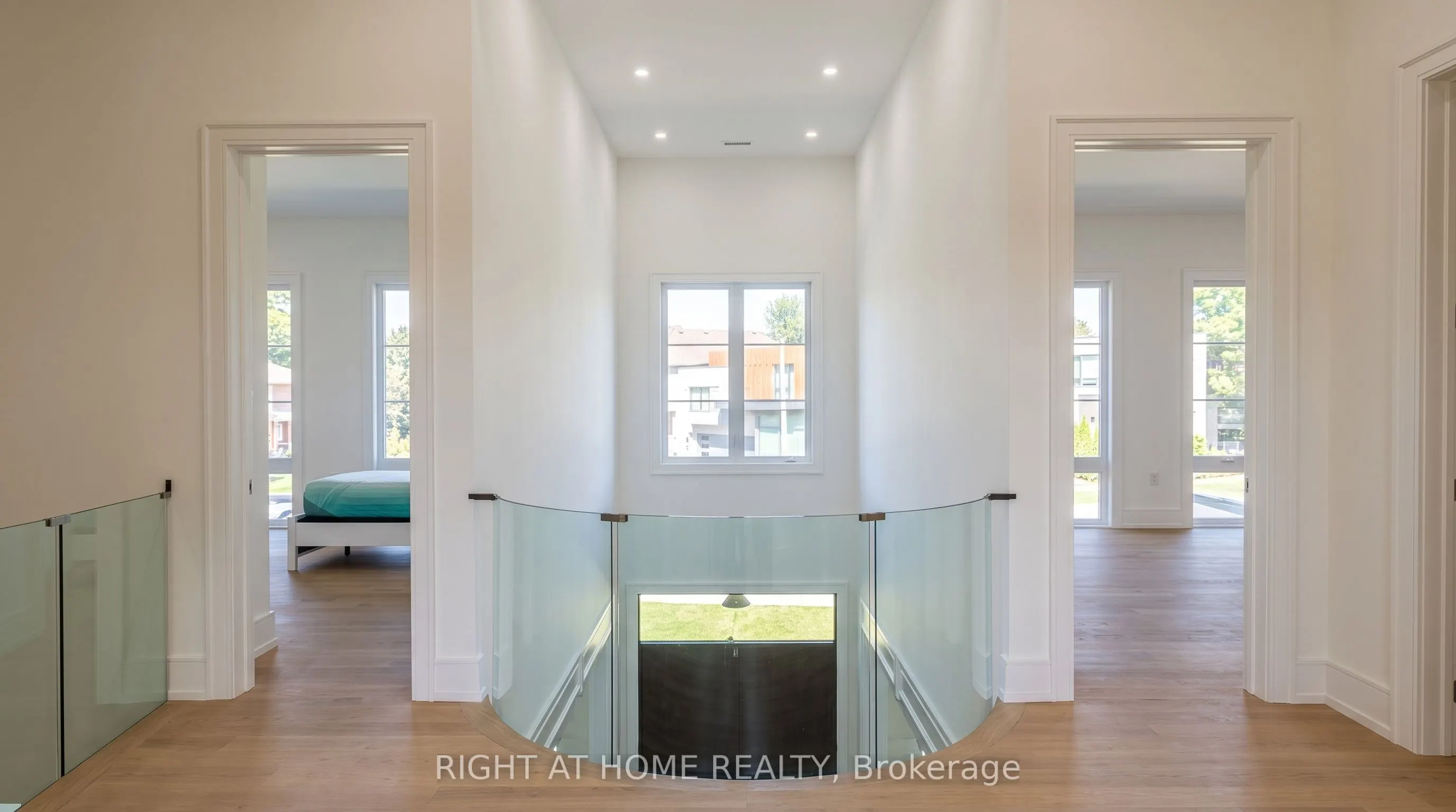 15 Orlon Crescent