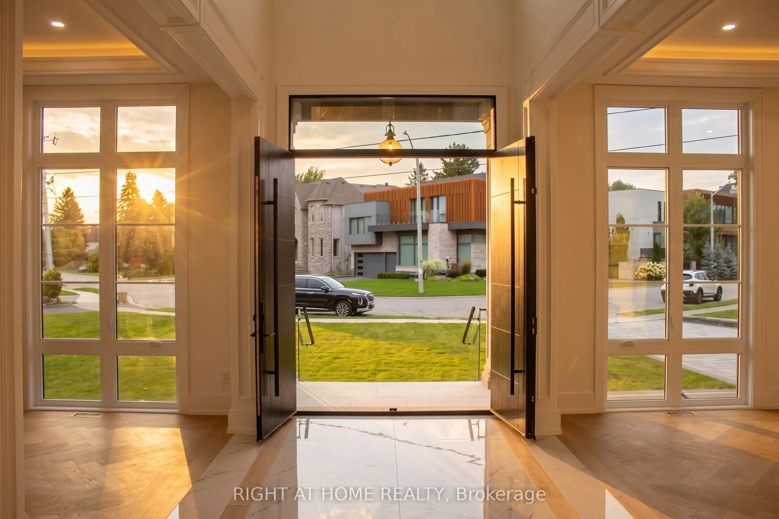 15 Orlon Crescent