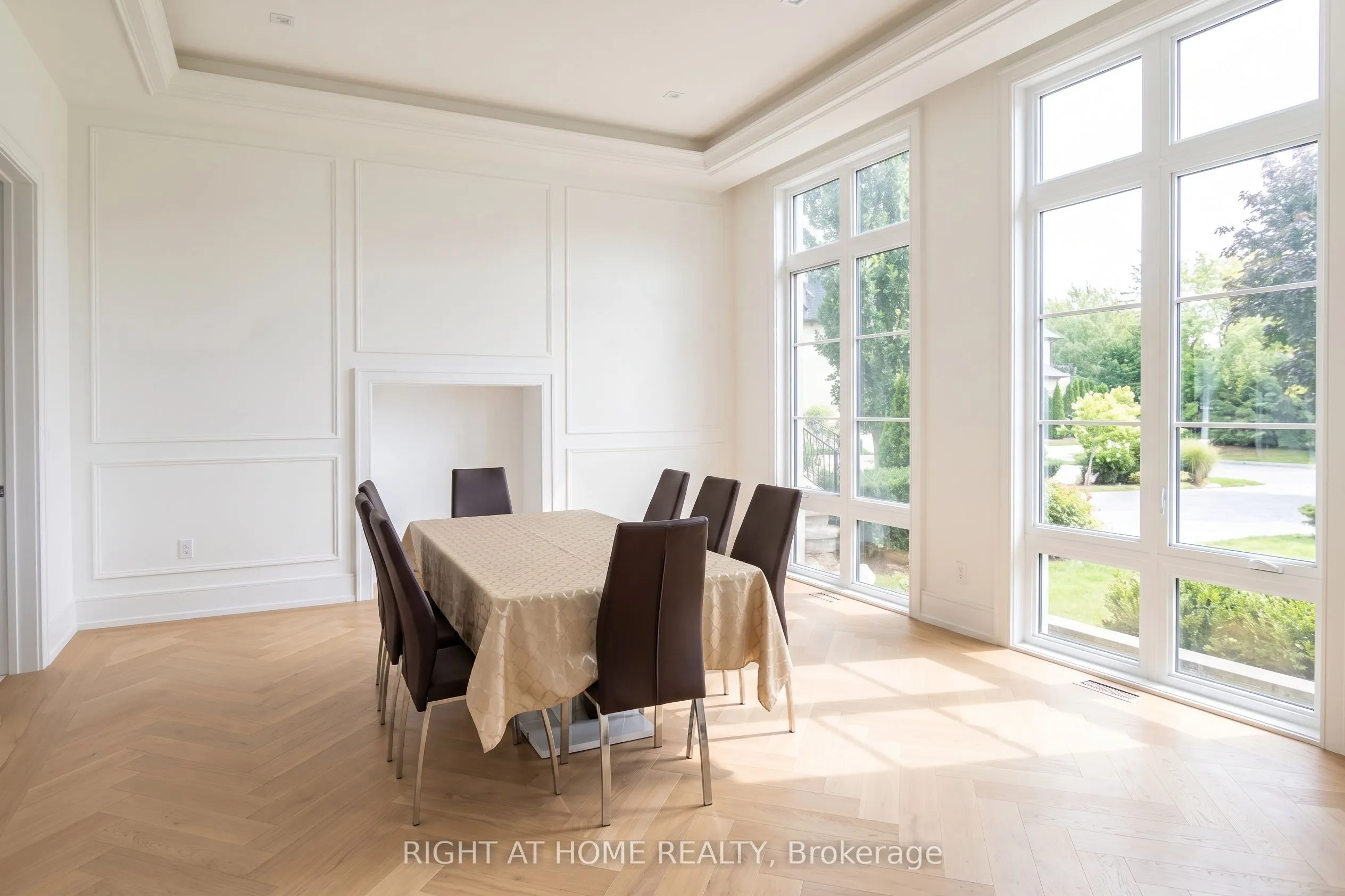 15 Orlon Crescent