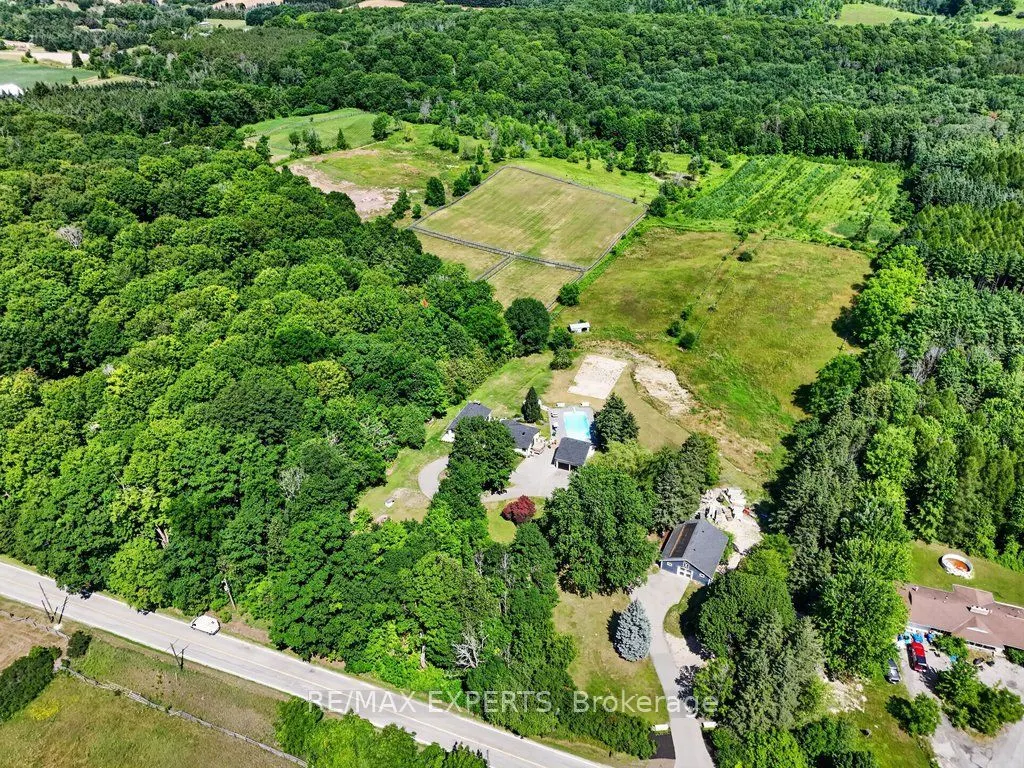 5502 16th Side Road