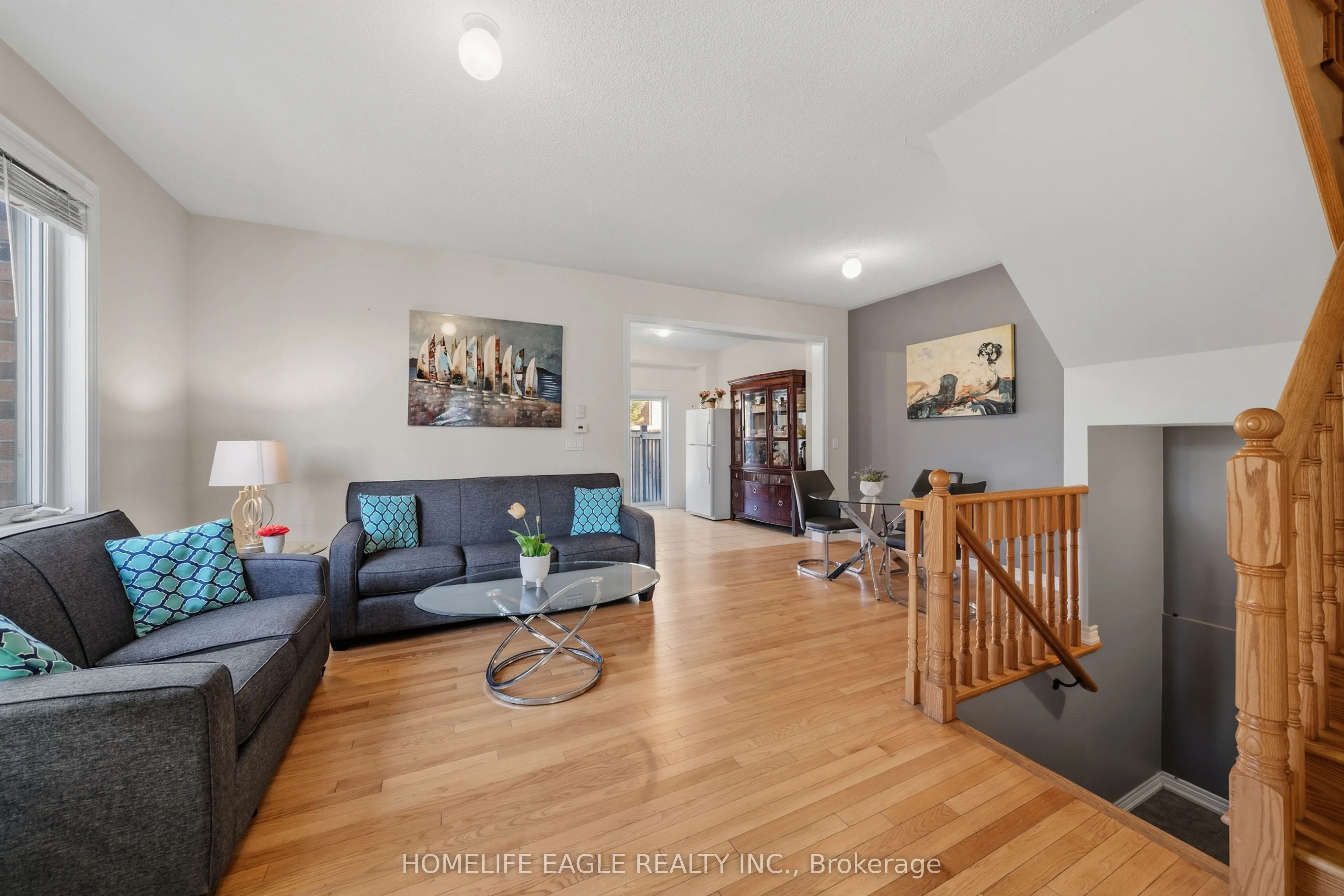 746 Yarfield Crescent