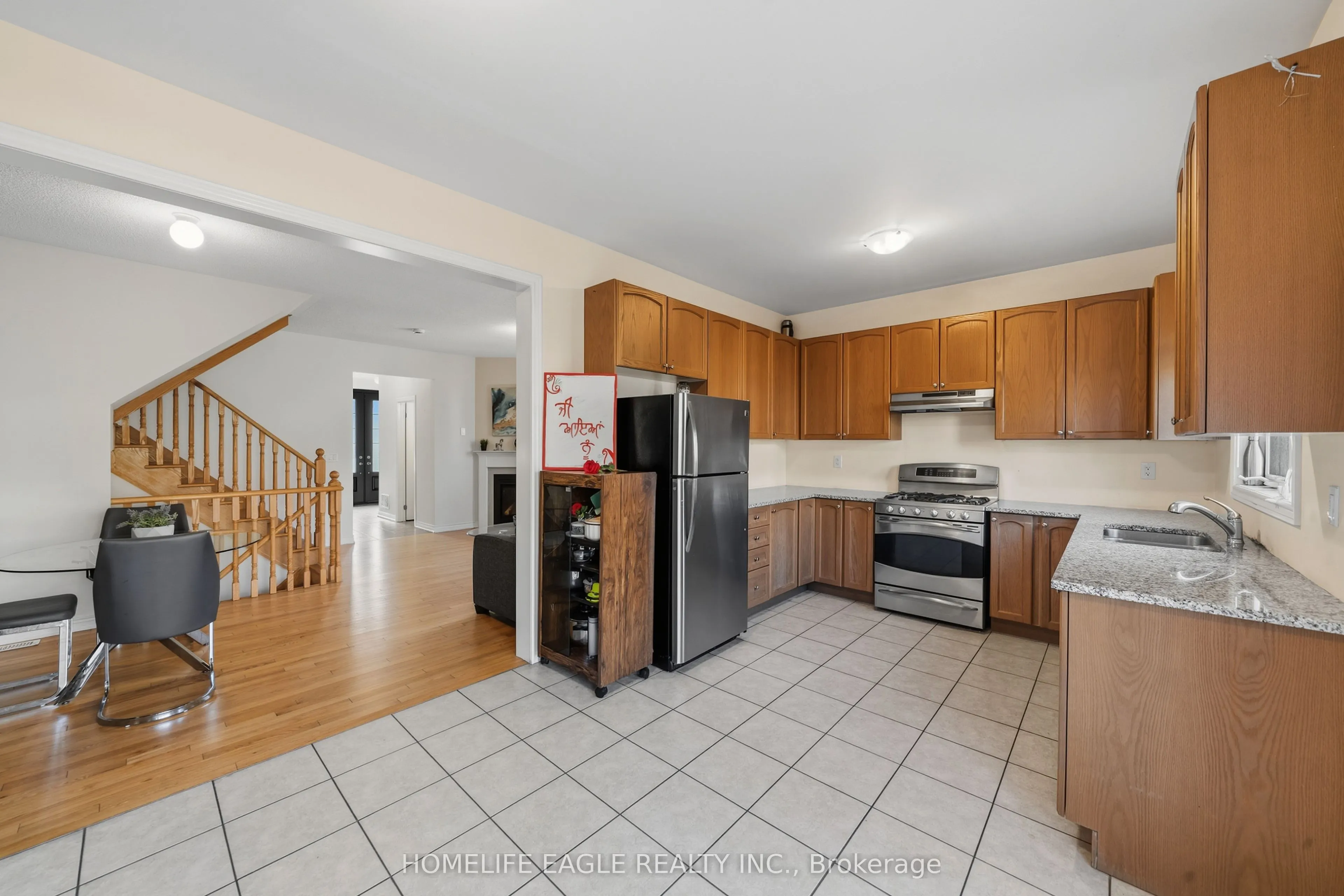 746 Yarfield Crescent