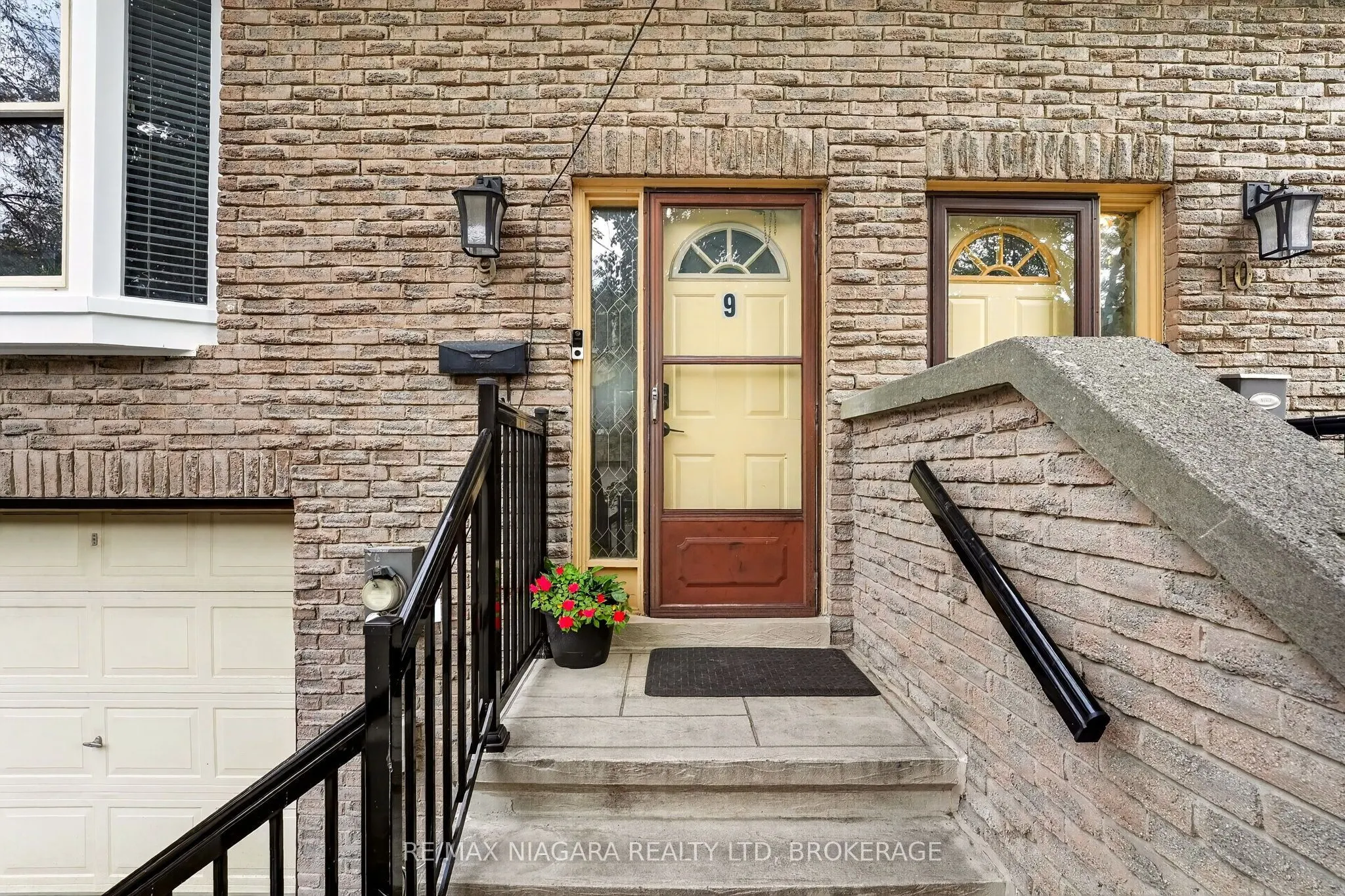 209 CASTLE ROCK Drive #9