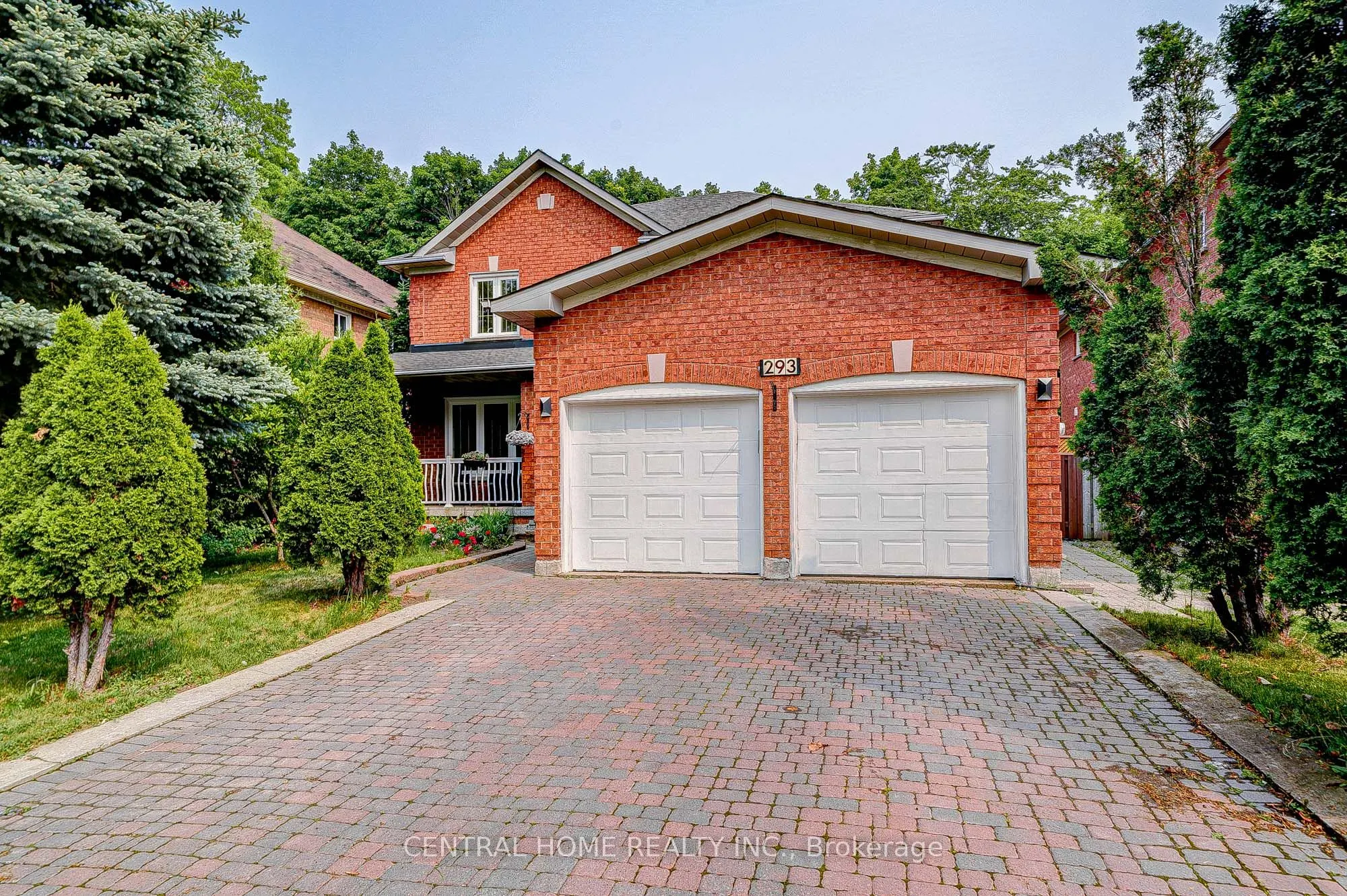 293 Worth Boulevard