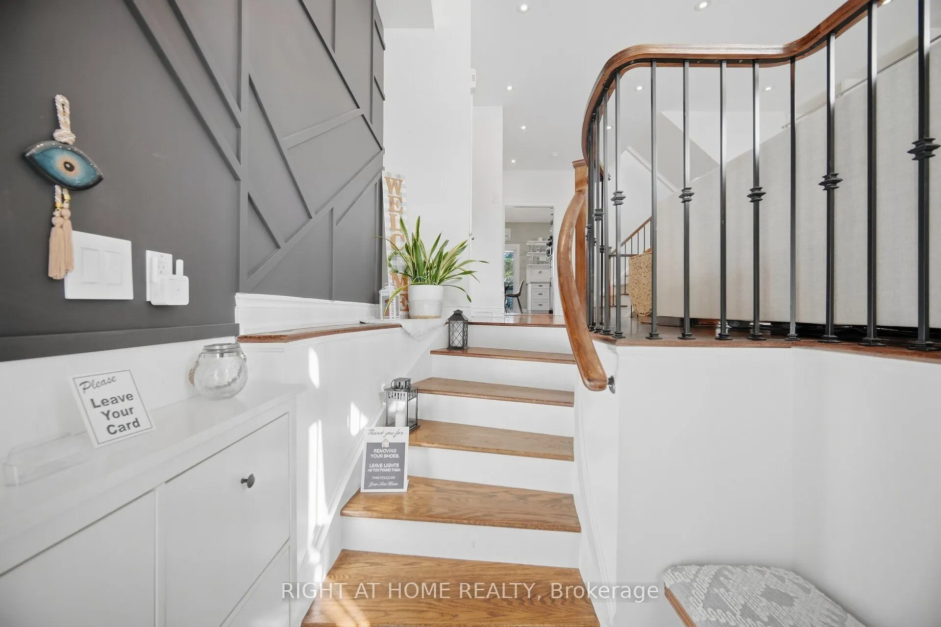 8032 Kipling Avenue #8