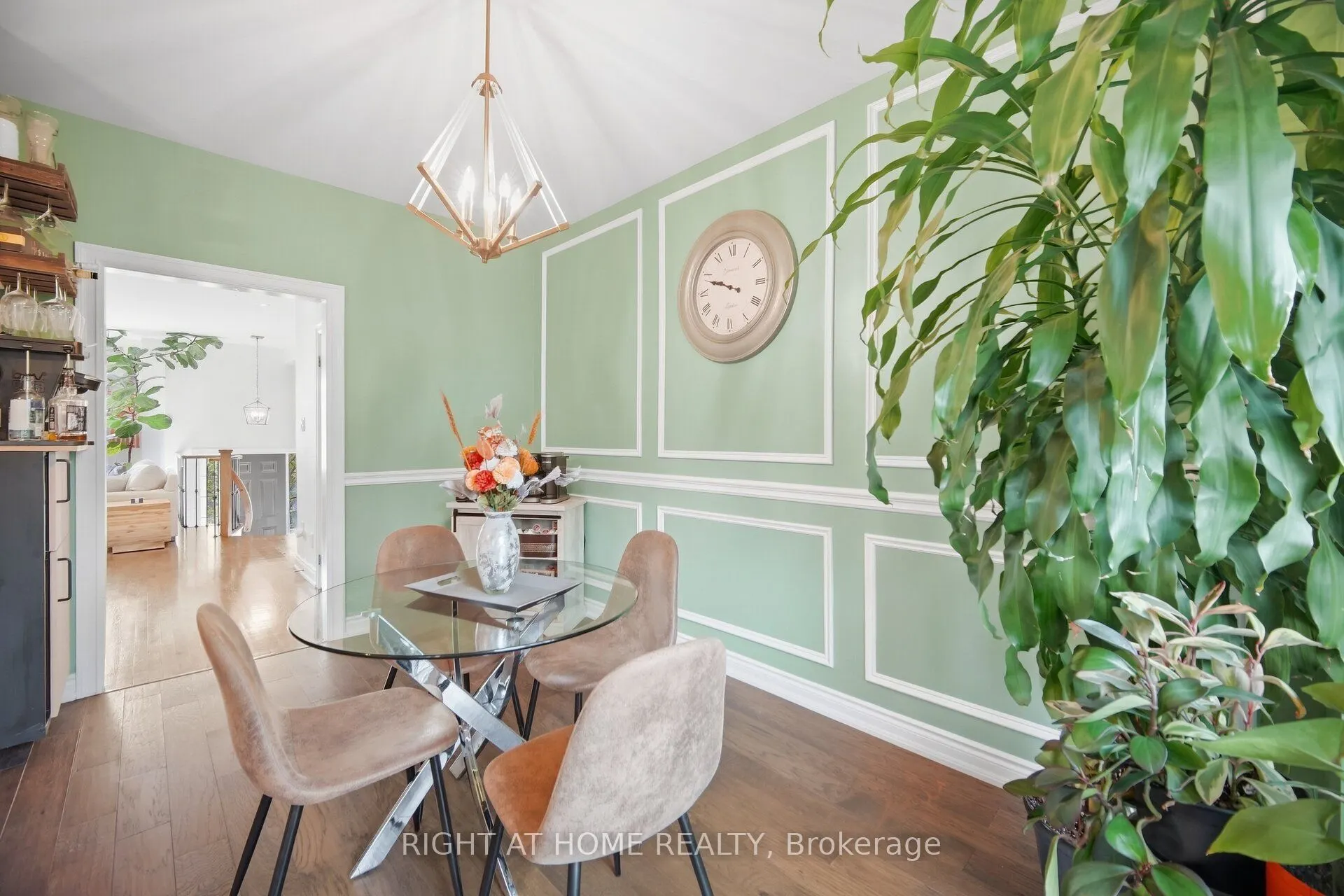 8032 Kipling Avenue #8