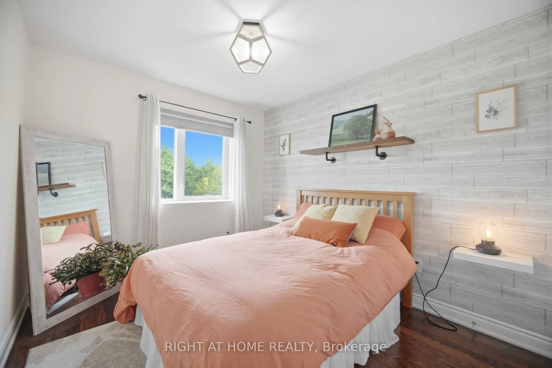 8032 Kipling Avenue #8