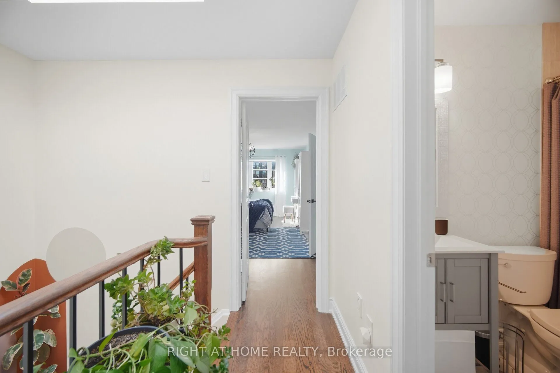 8032 Kipling Avenue #8