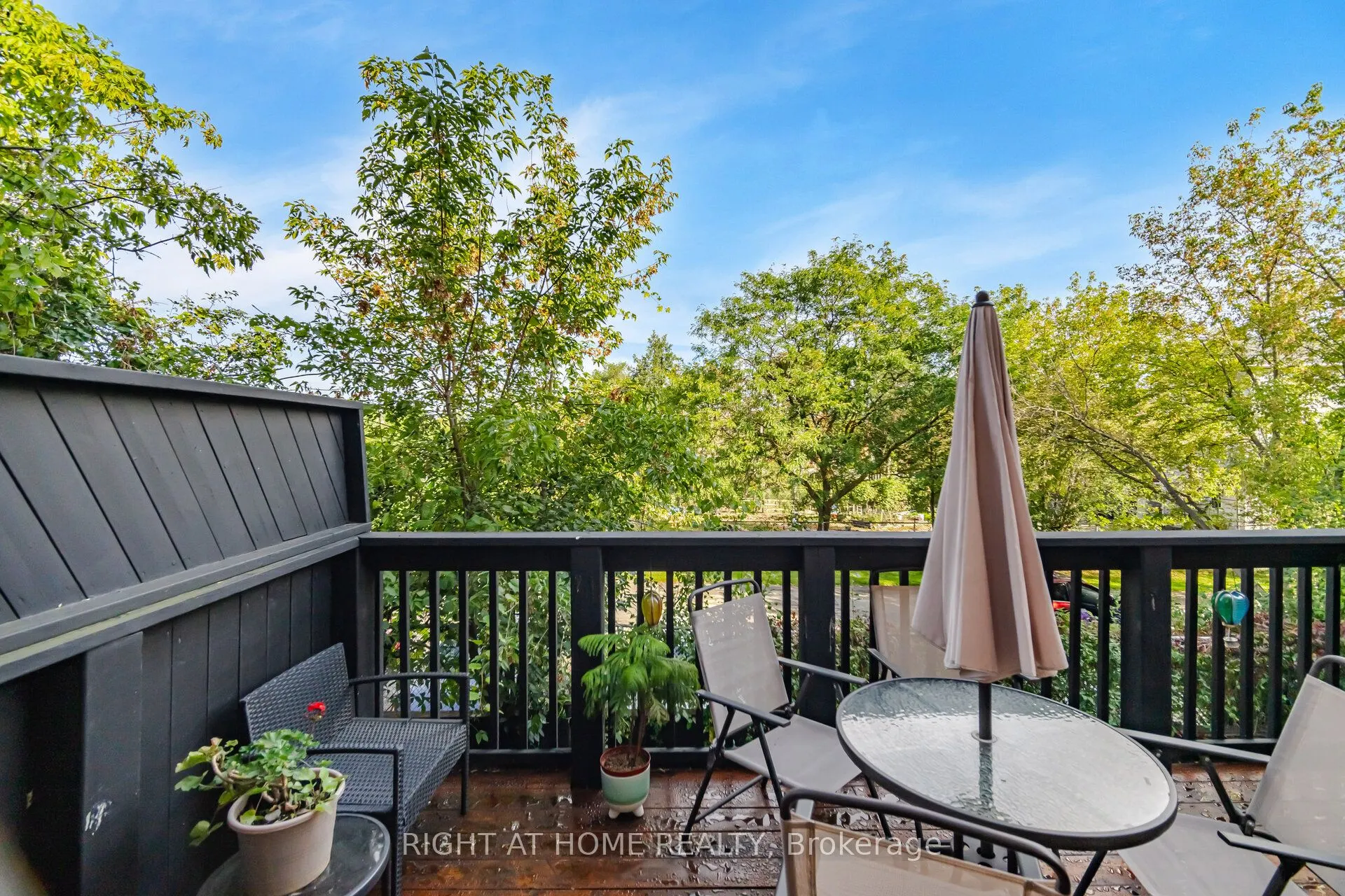 8032 Kipling Avenue #8