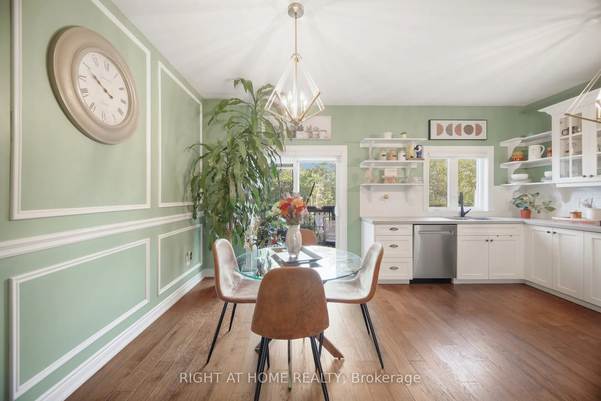 8032 Kipling Avenue #8