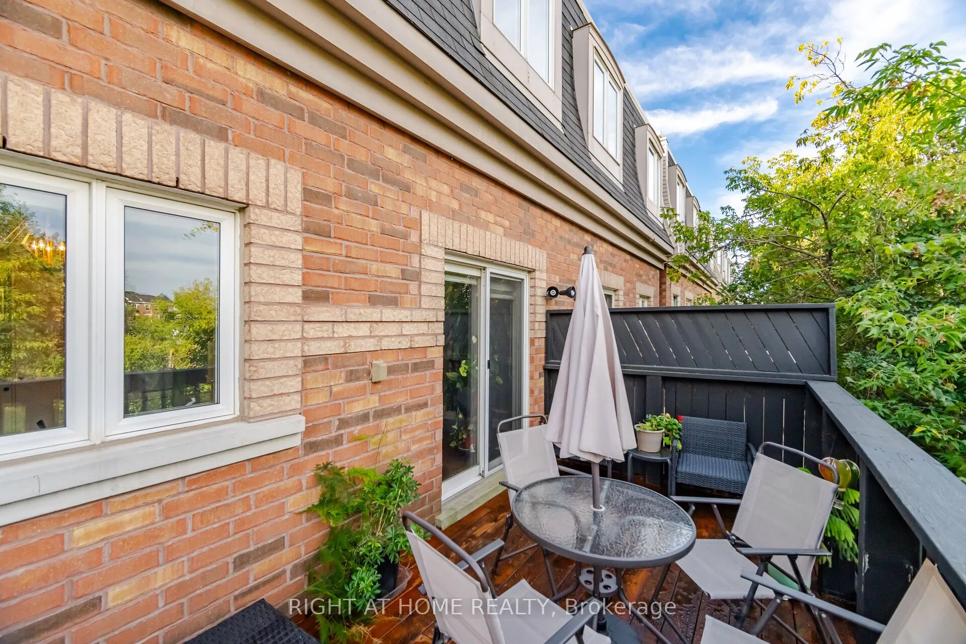 8032 Kipling Avenue #8