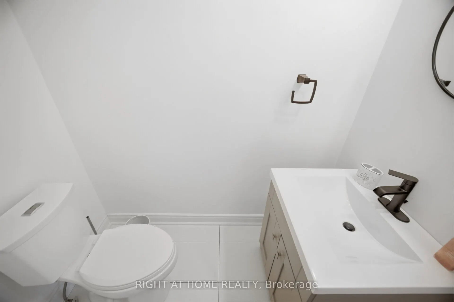 8032 Kipling Avenue #8