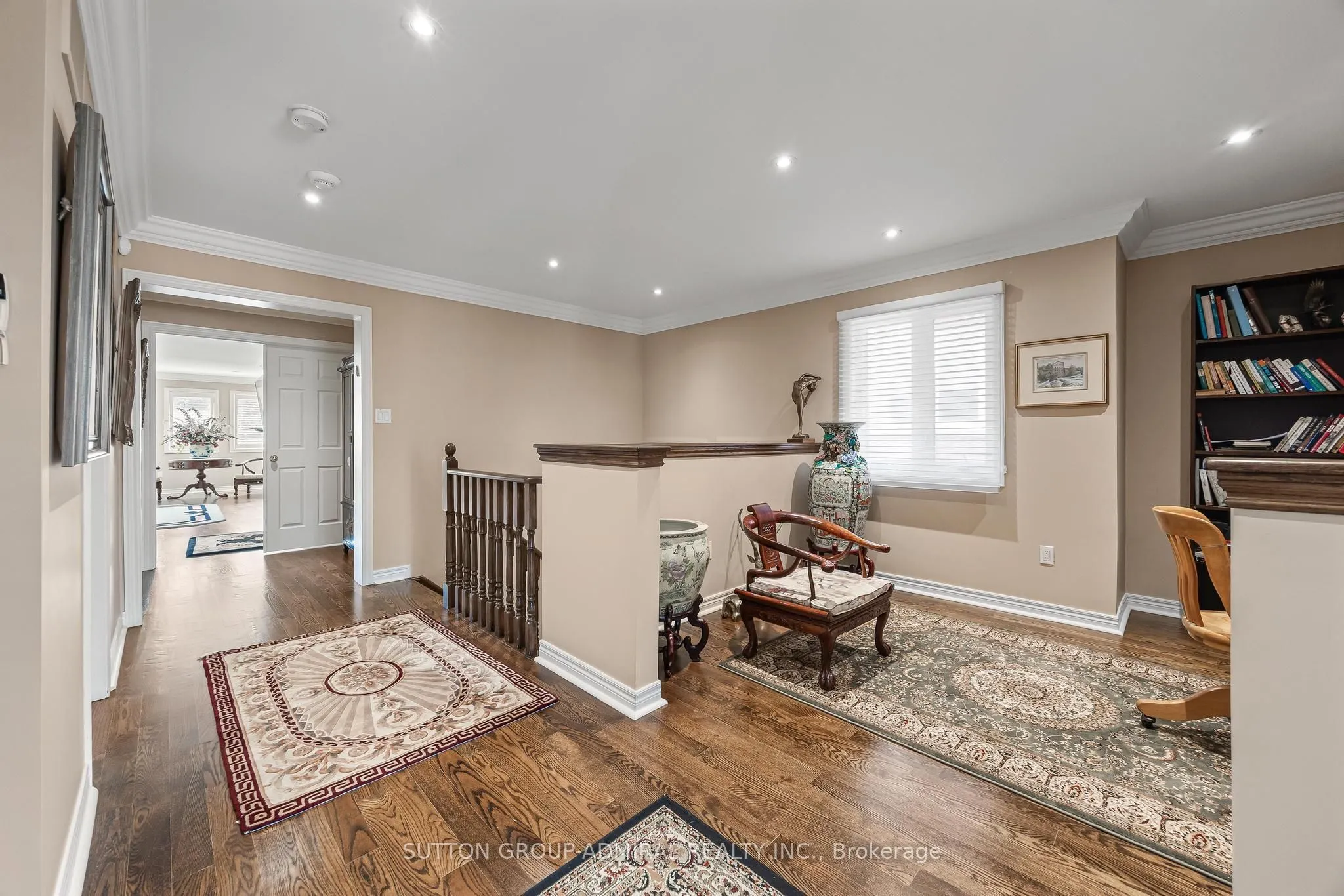 35 Strauss Road