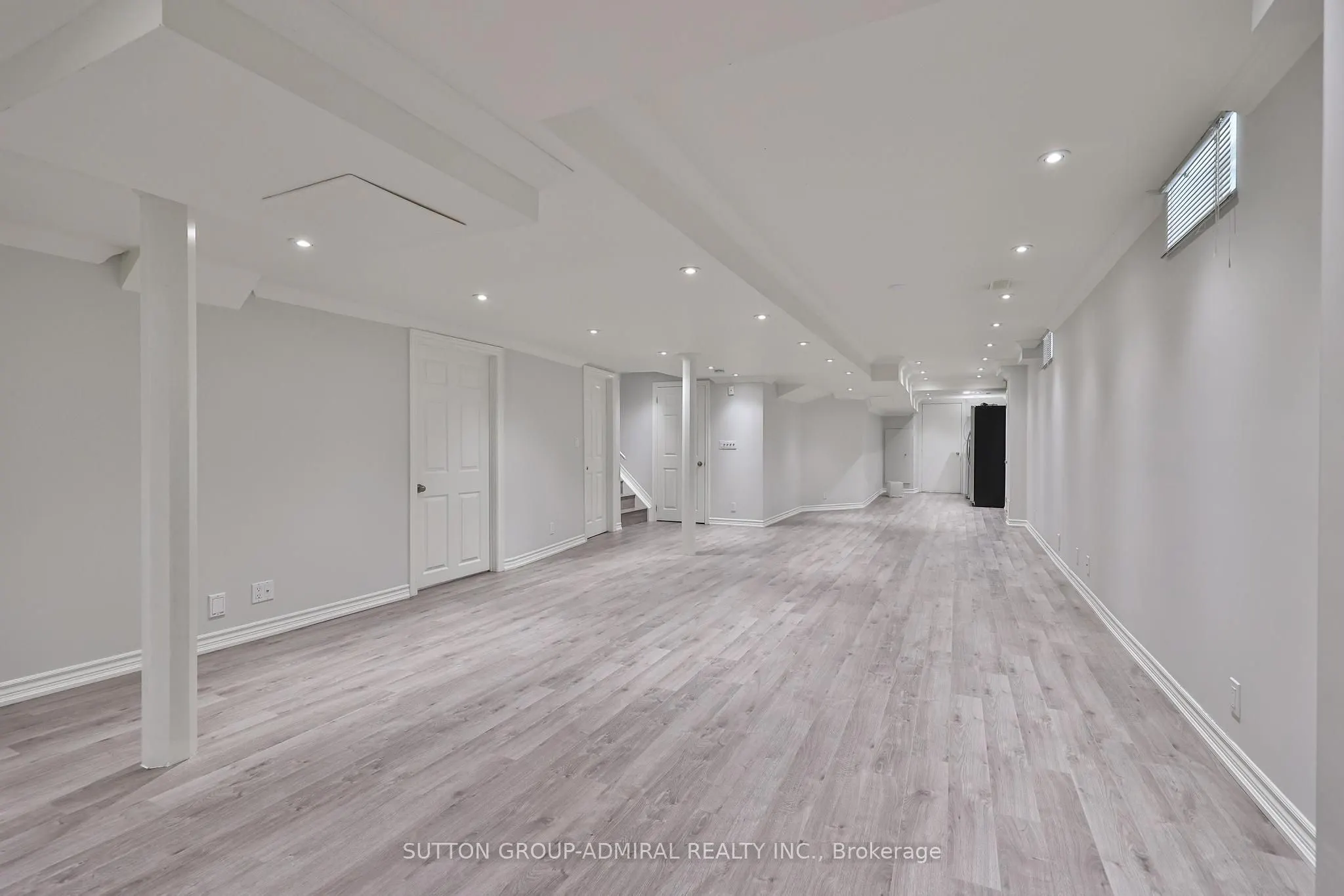 35 Strauss Road
