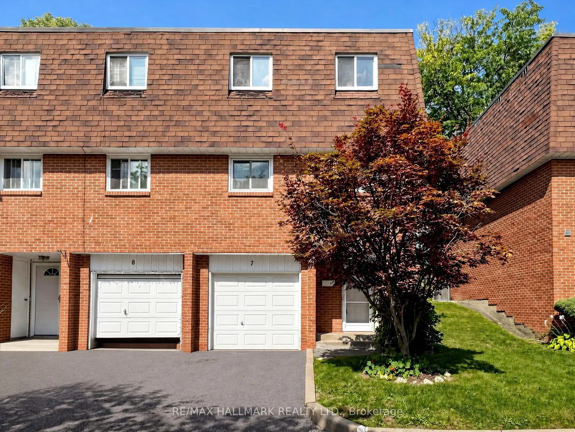 144 Henderson Avenue #7