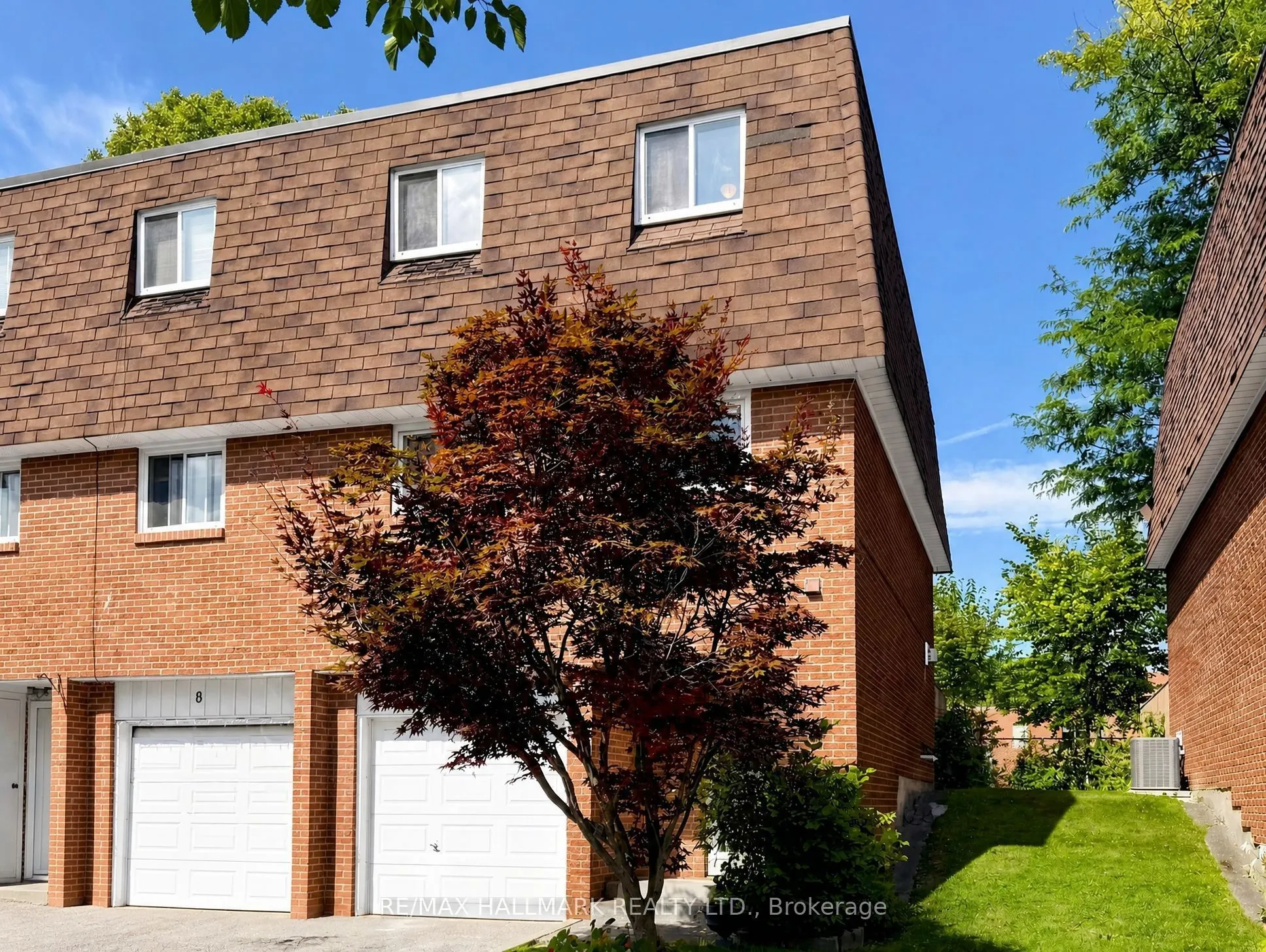 144 Henderson Avenue #7
