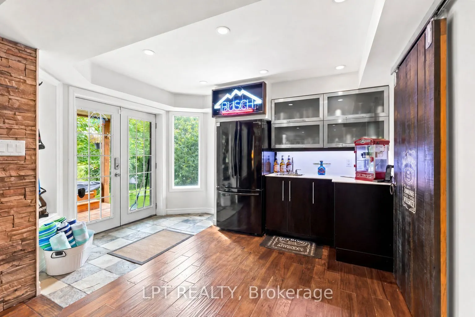 370 Silken Laumann Drive
