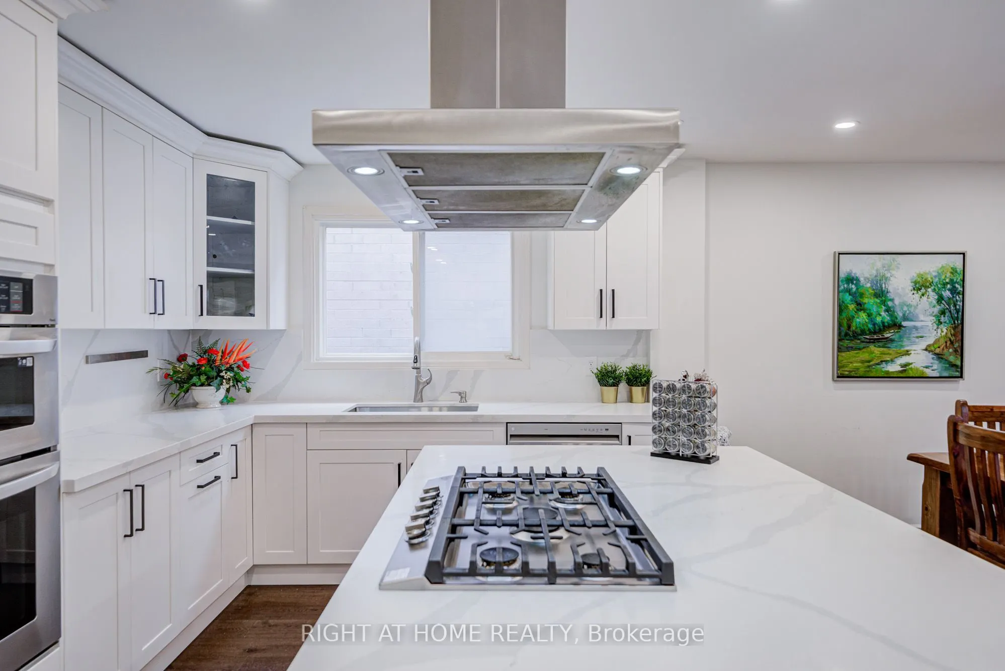 71 Bayhampton Crescent