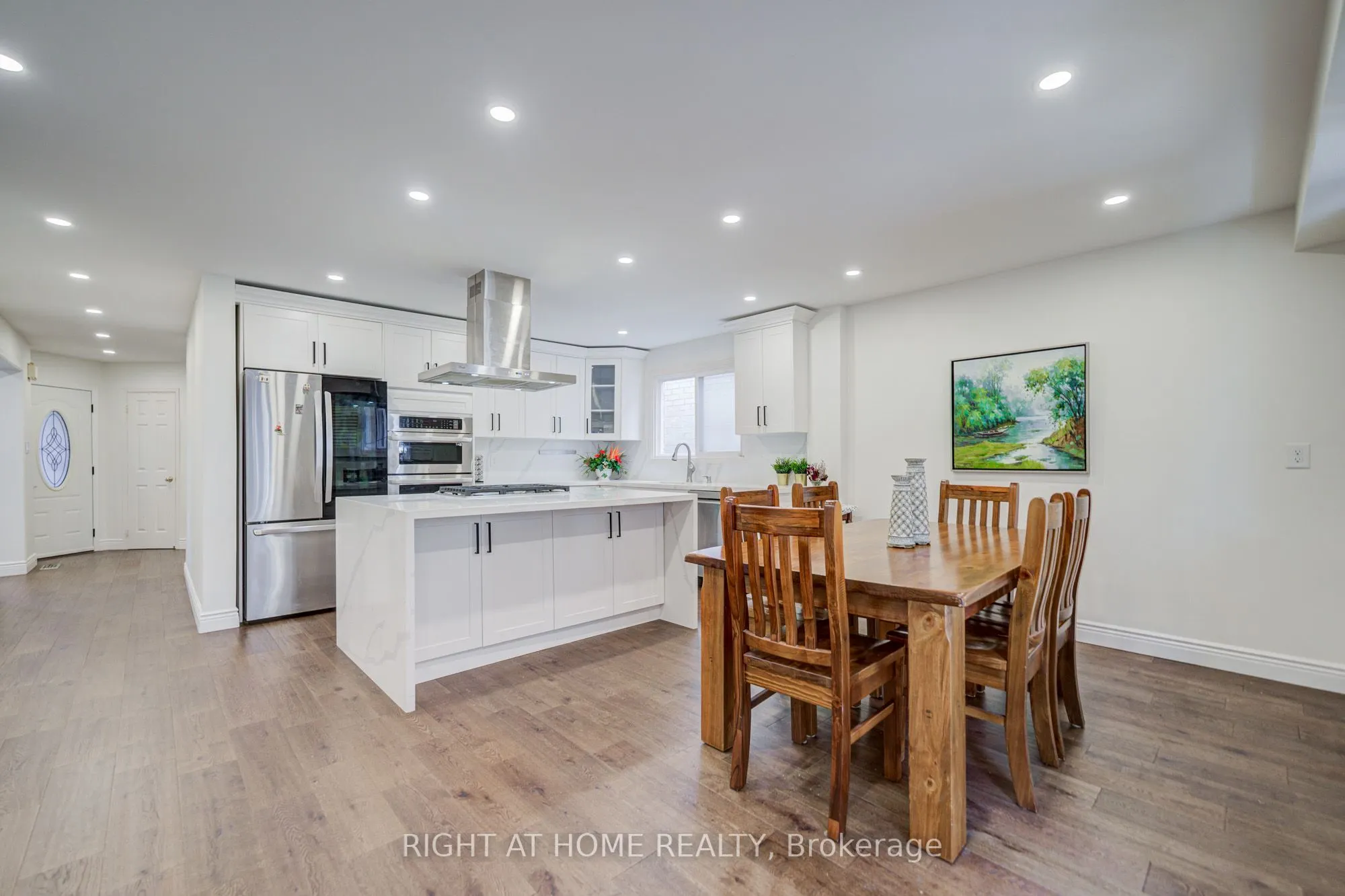 71 Bayhampton Crescent