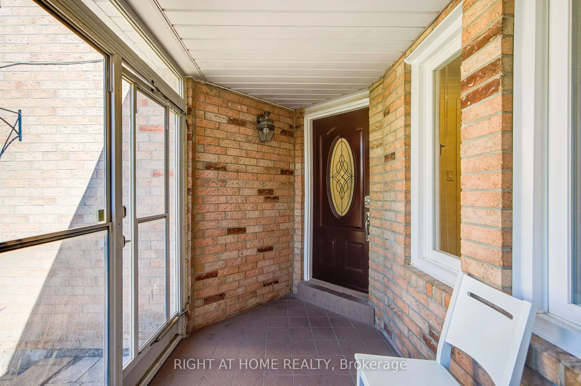 71 Bayhampton Crescent