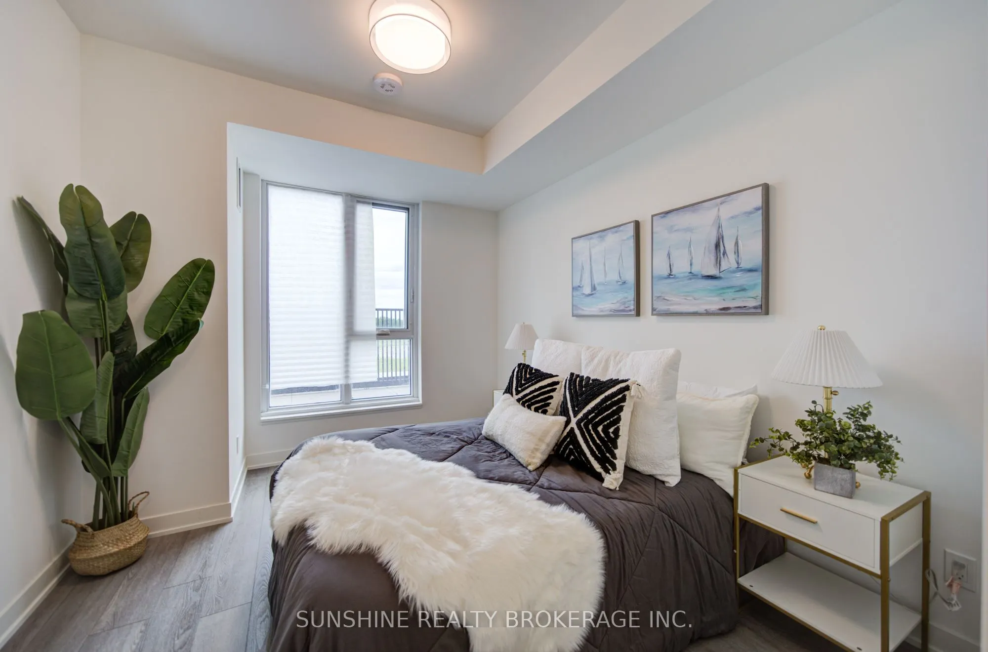 38 Simcoe Promenade #311