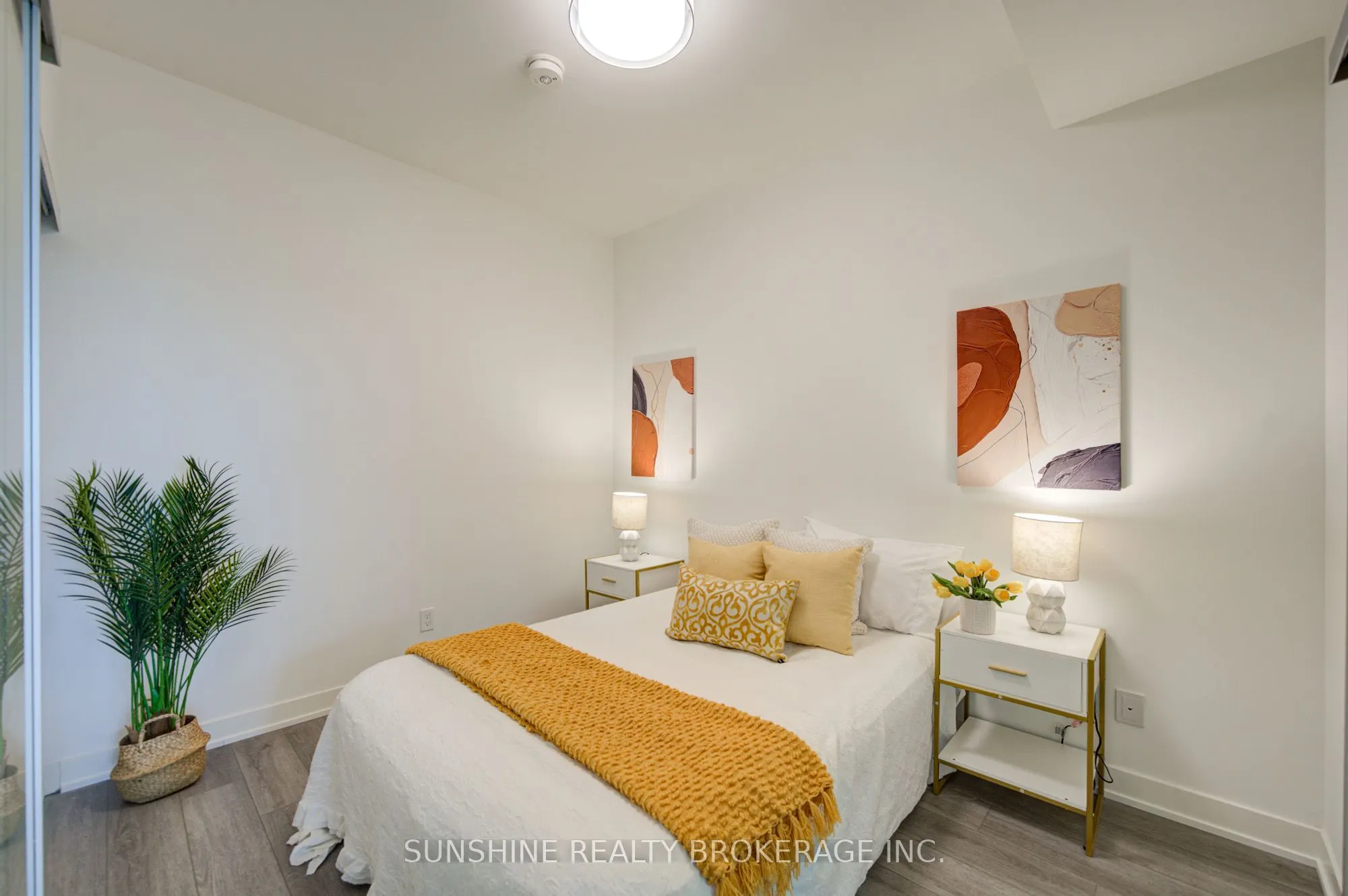 38 Simcoe Promenade #311