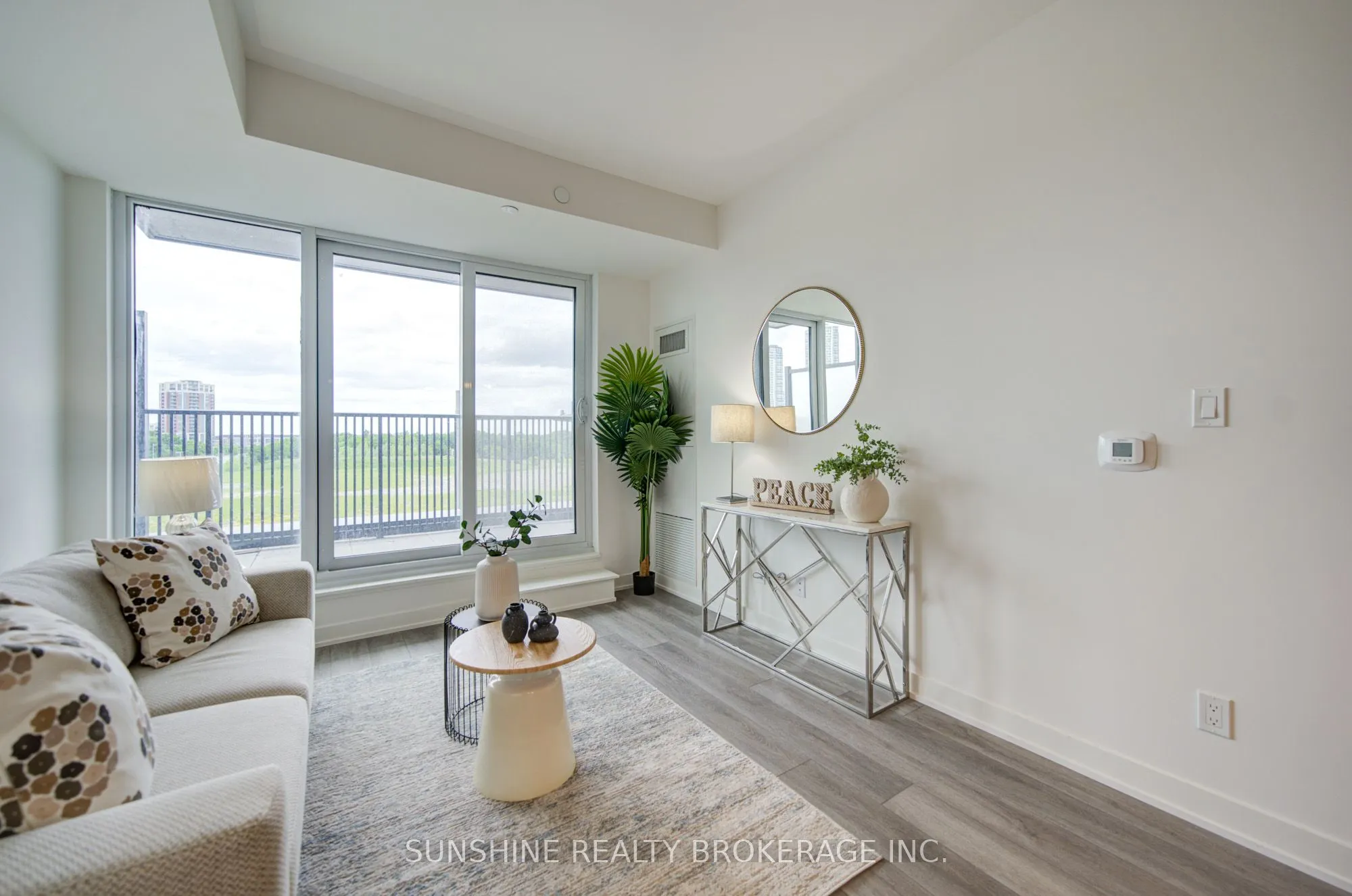 38 Simcoe Promenade #311
