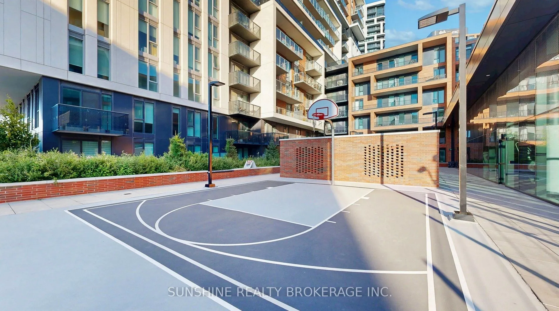 38 Simcoe Promenade #311