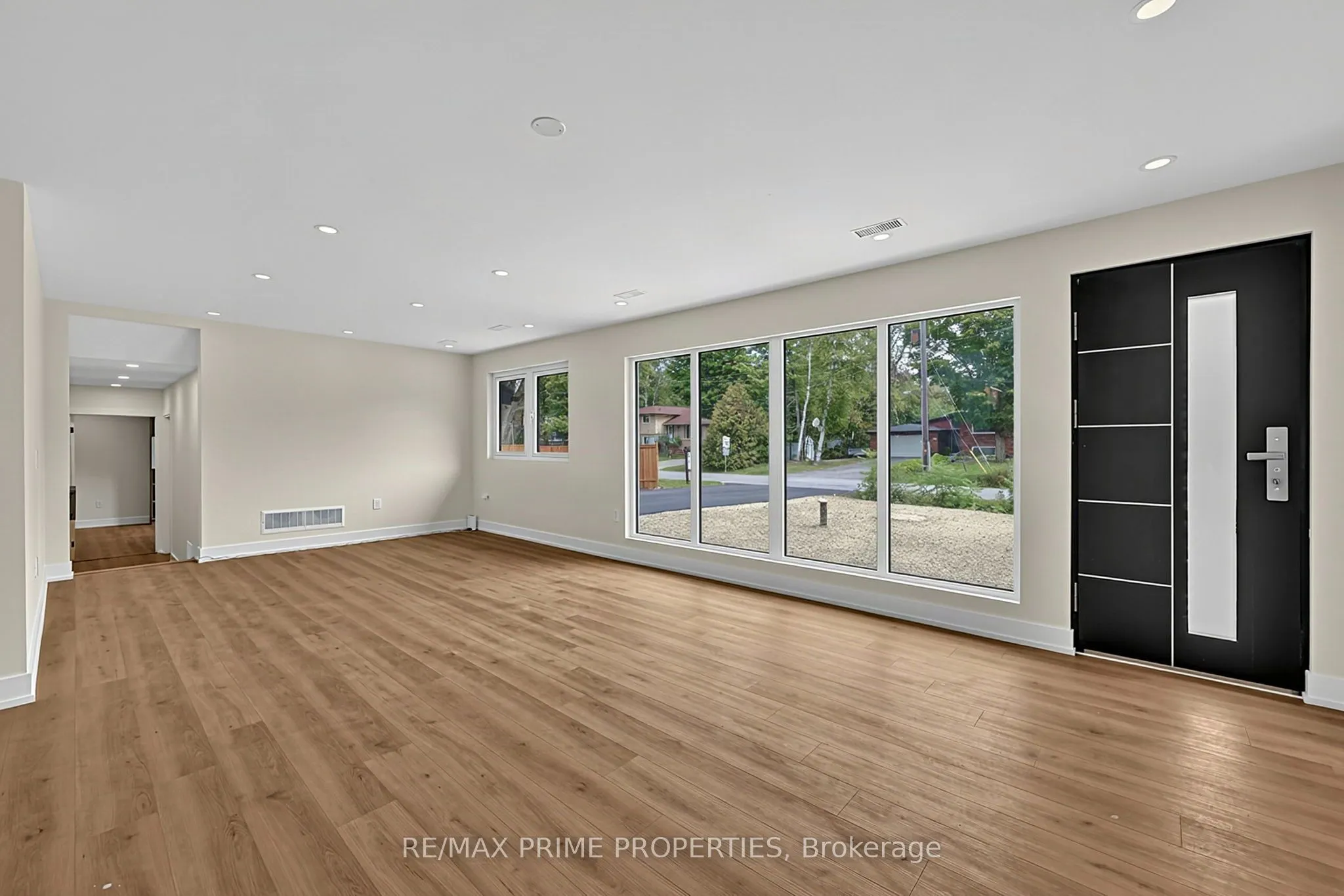 6 Maple Avenue