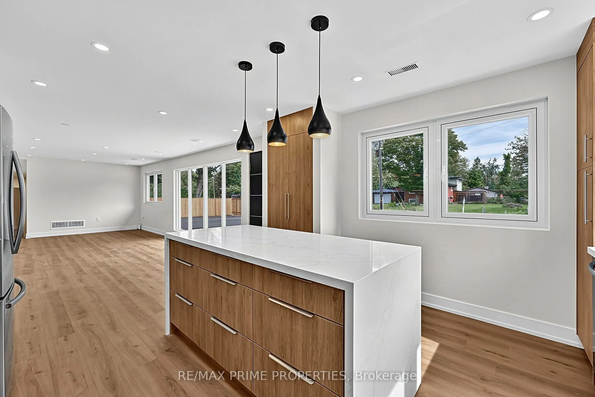 6 Maple Avenue
