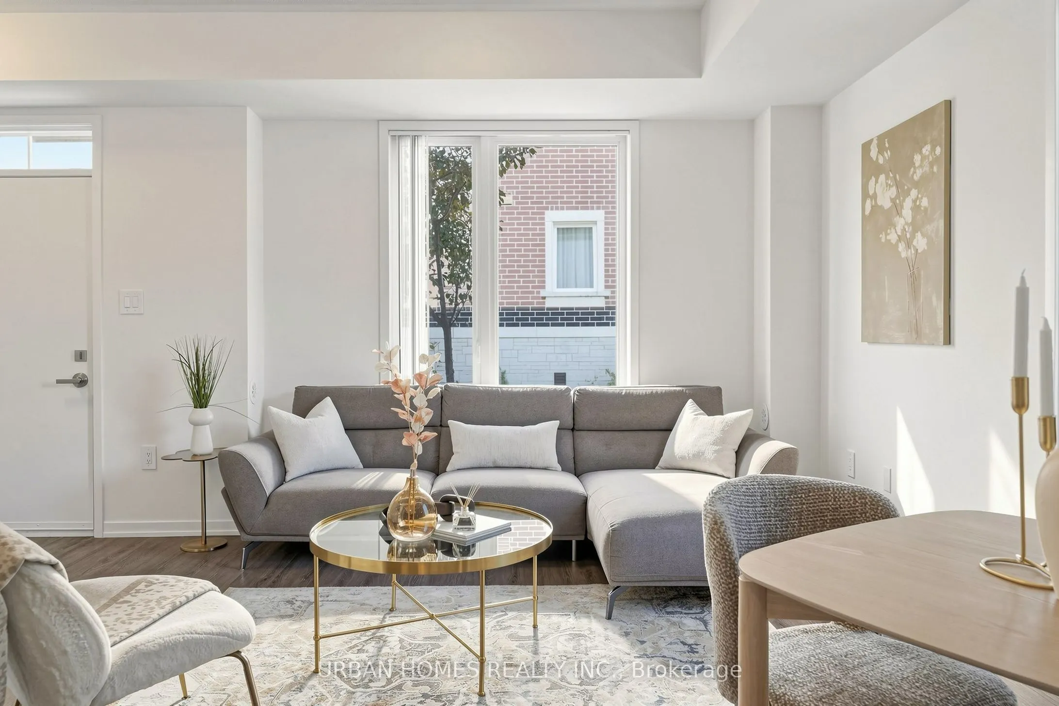 10 Almond Blossom Mews #97
