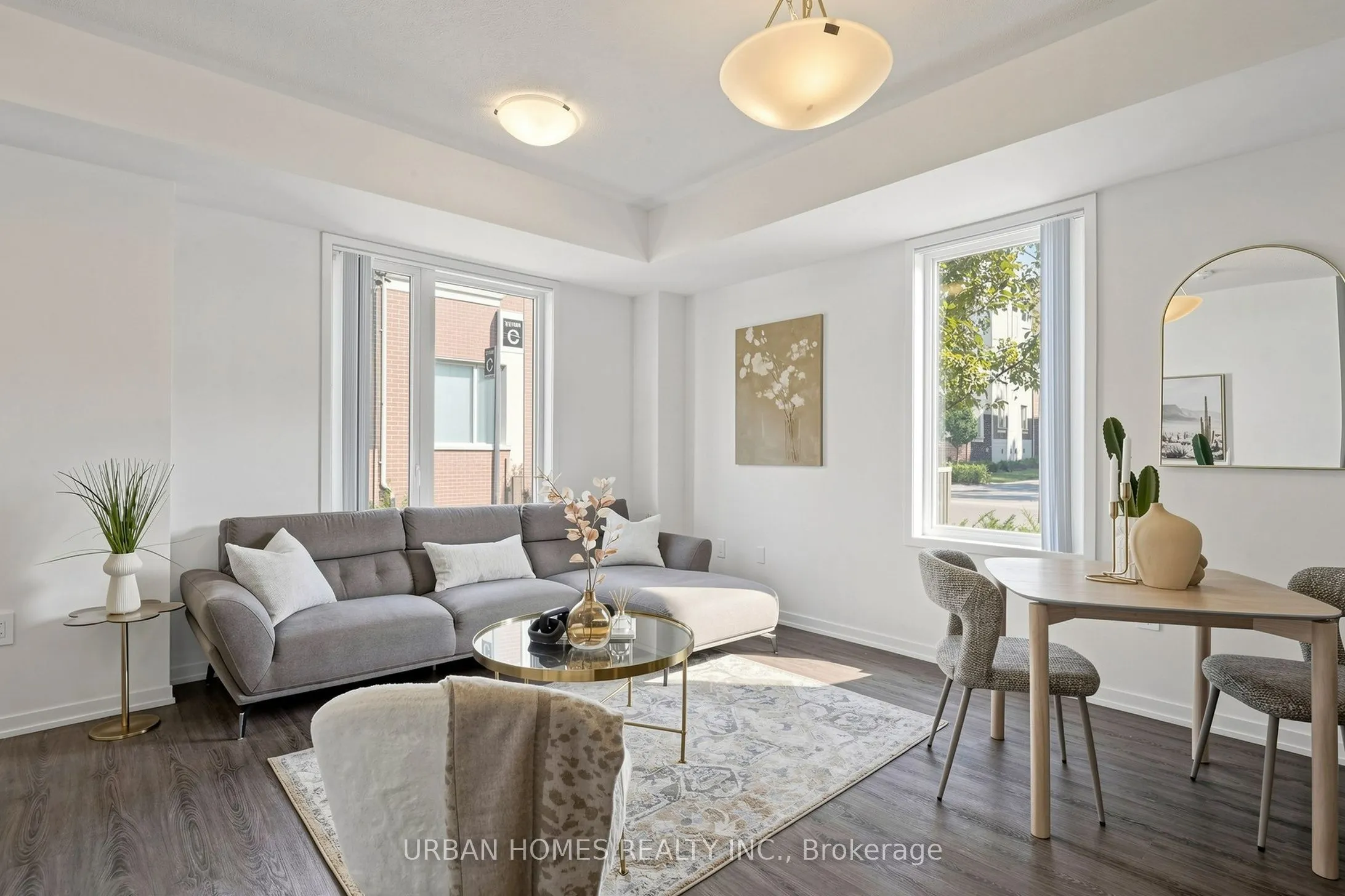10 Almond Blossom Mews #97