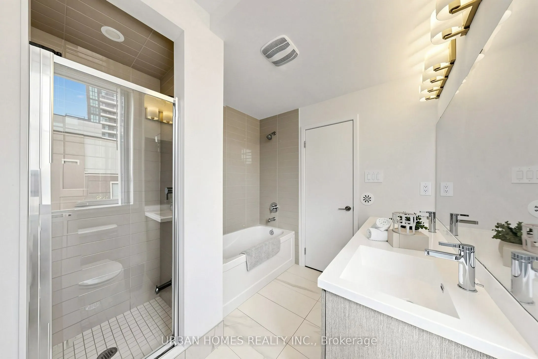 10 Almond Blossom Mews #97