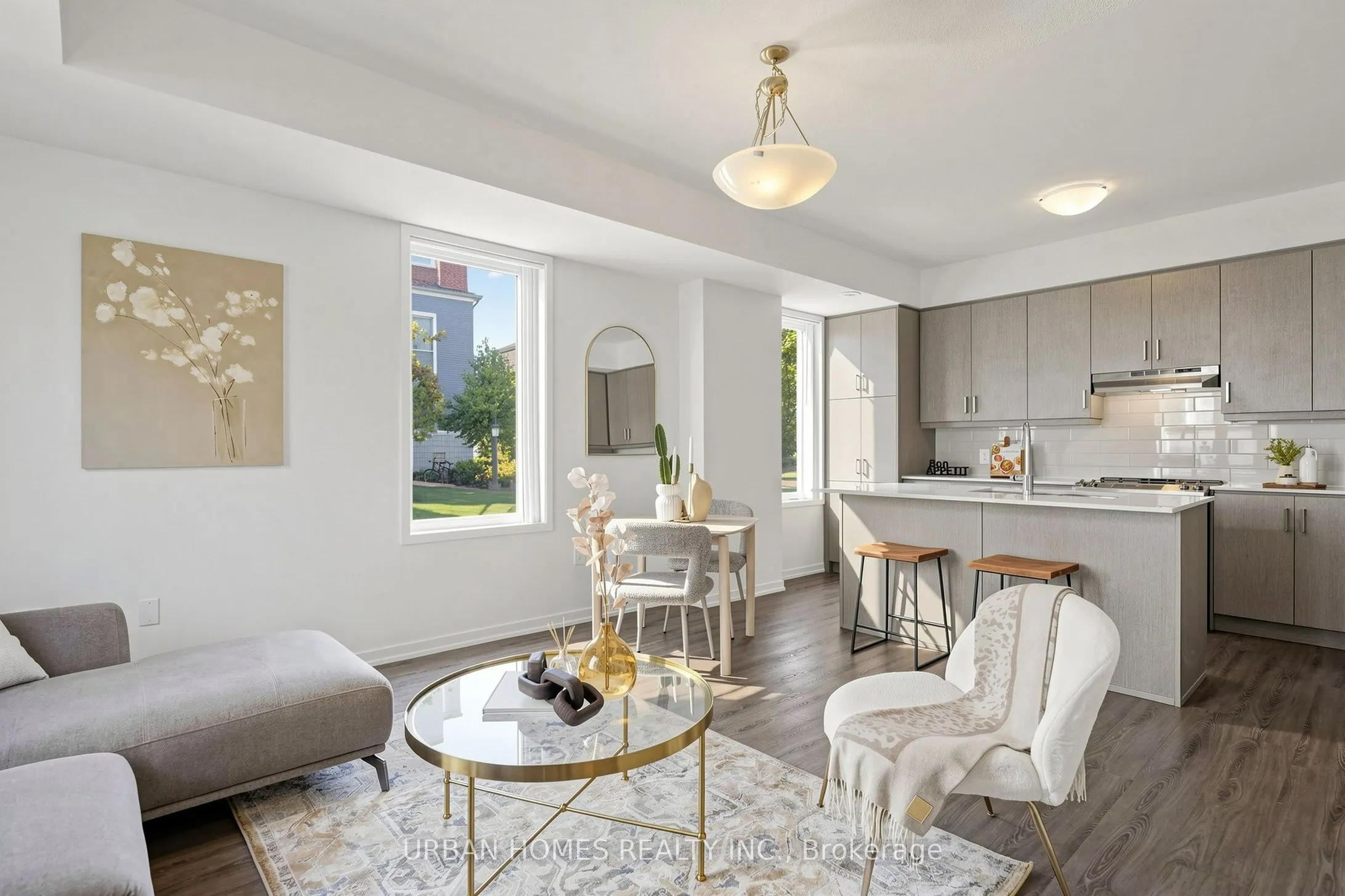 10 Almond Blossom Mews #97
