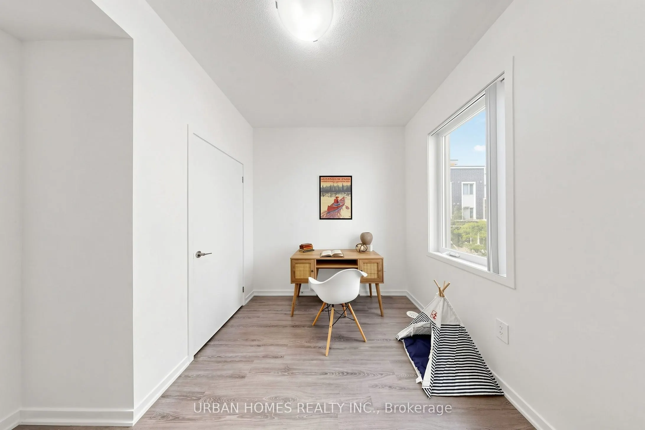 10 Almond Blossom Mews #97