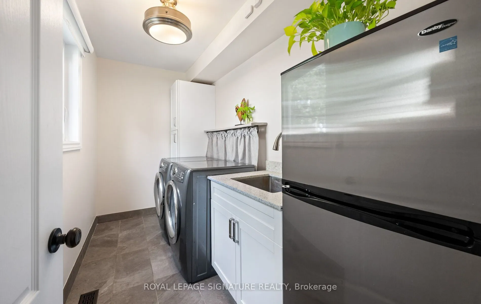 42 Shieldmark Crescent
