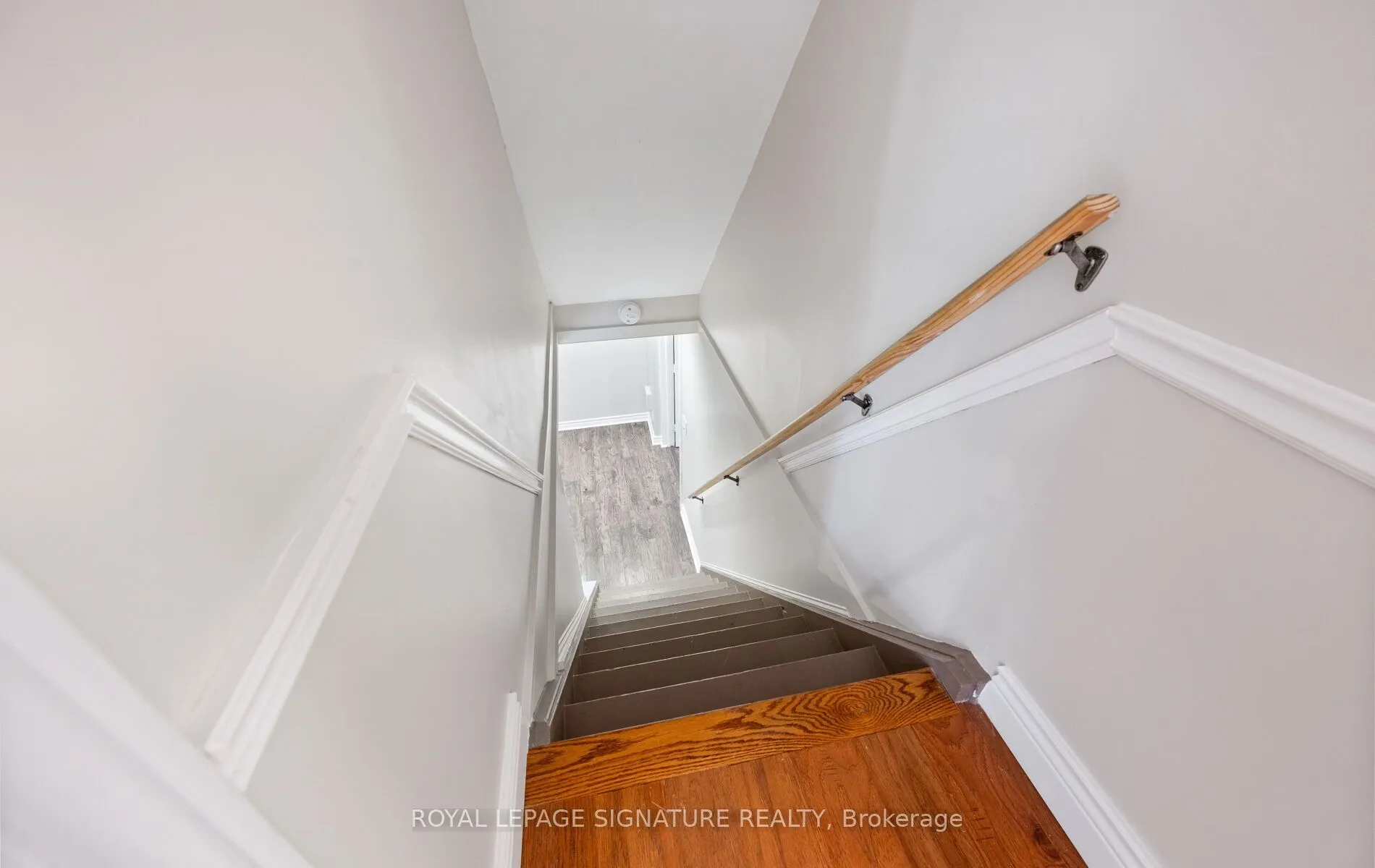42 Shieldmark Crescent