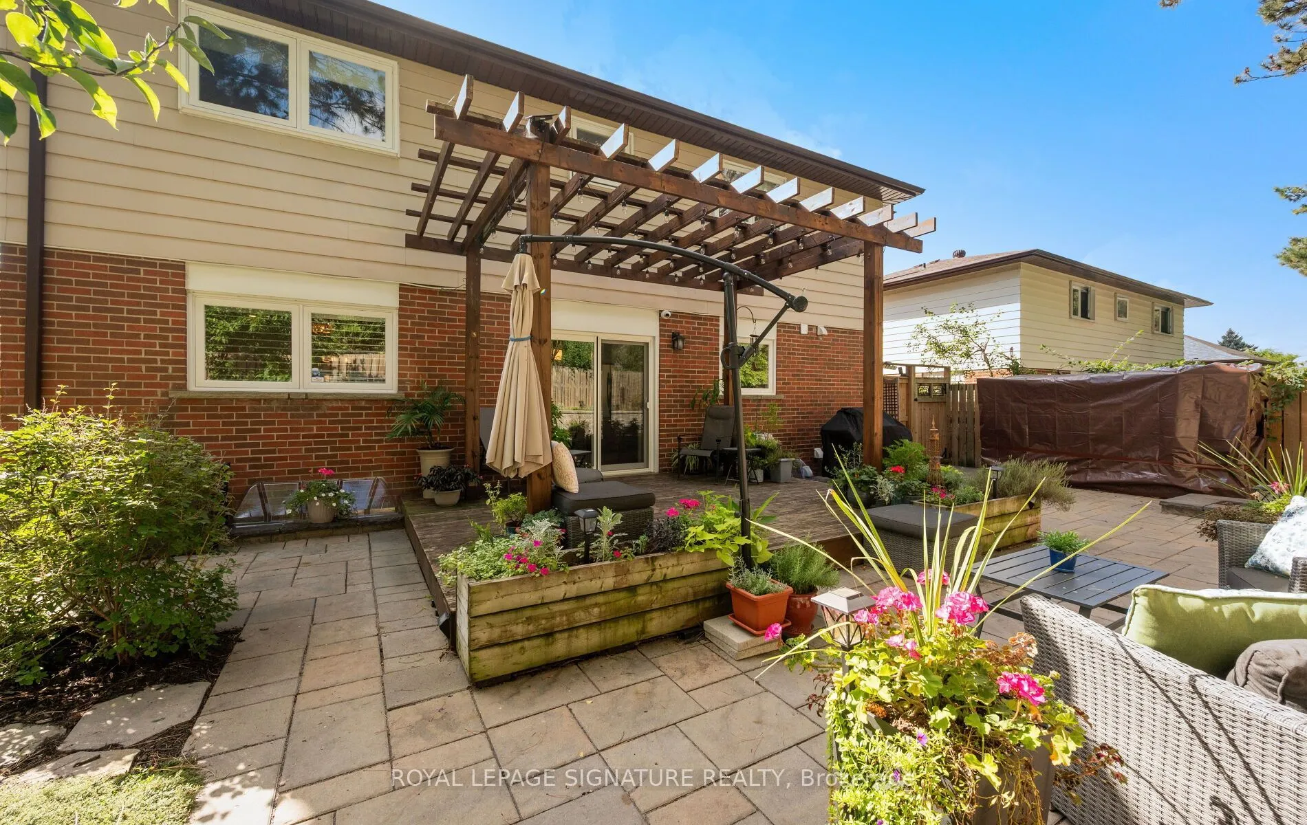 42 Shieldmark Crescent