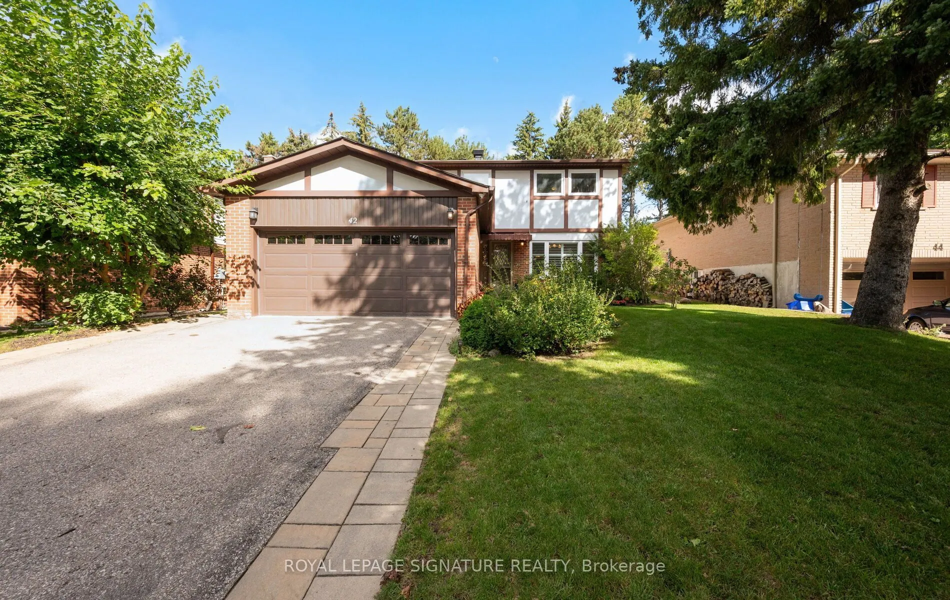 42 Shieldmark Crescent