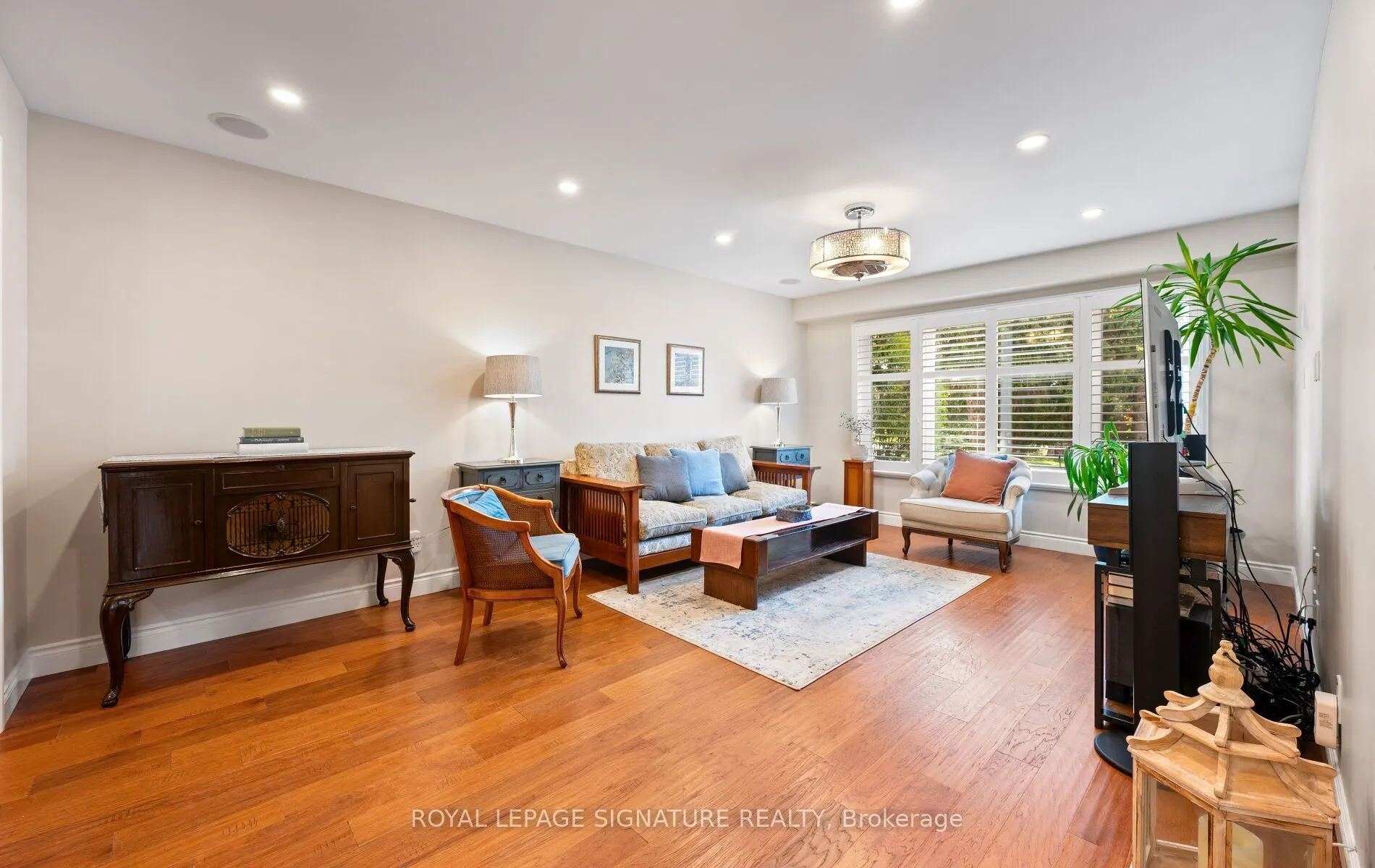 42 Shieldmark Crescent