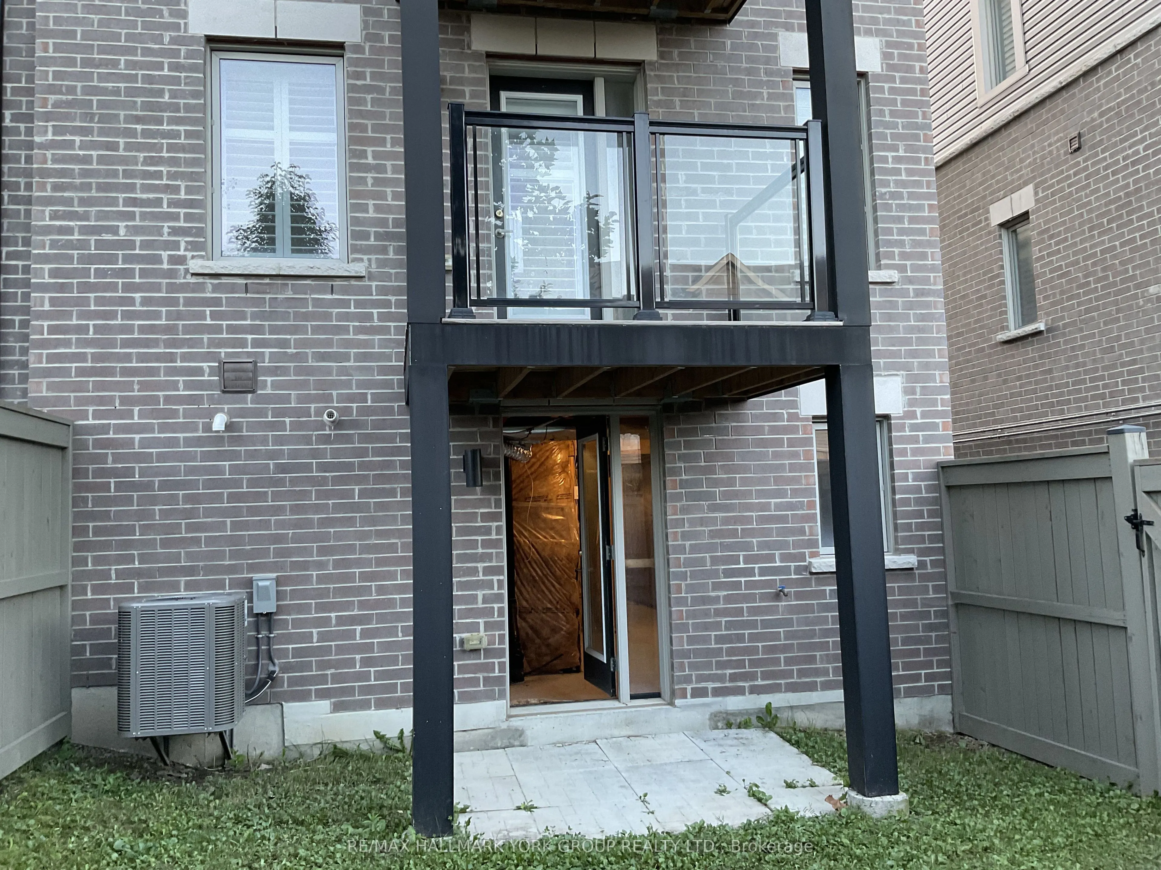 24 Hughes Lane #40