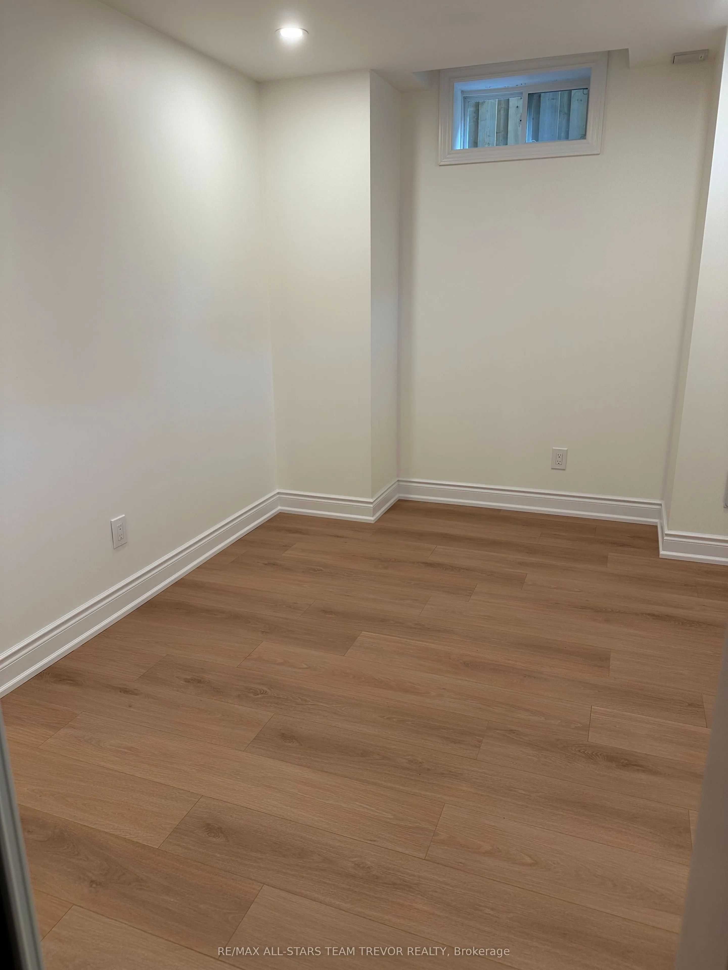 32 Valleo Street #Basement